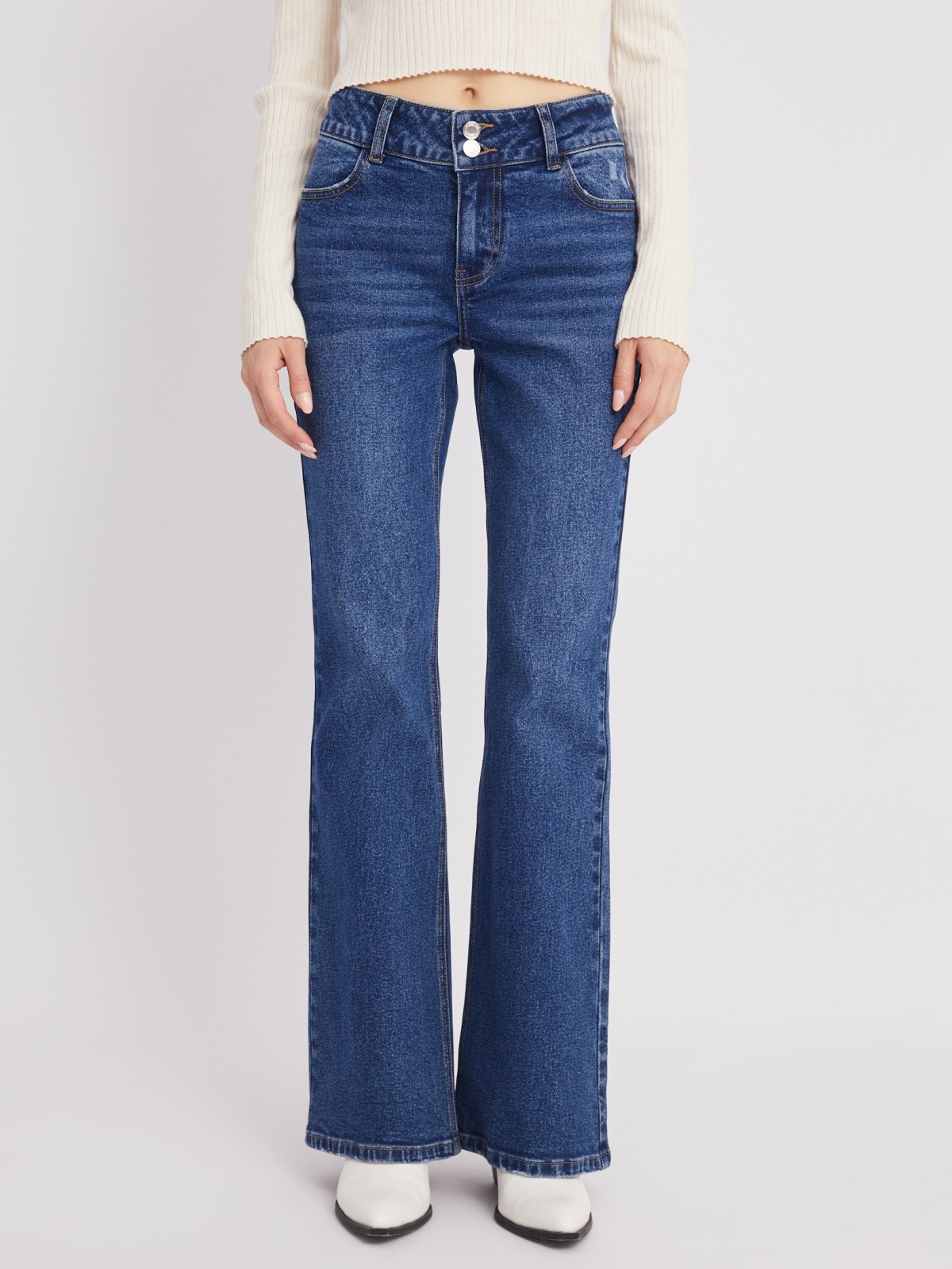 Джинсы силуэта Bootcut со средней посадкой
