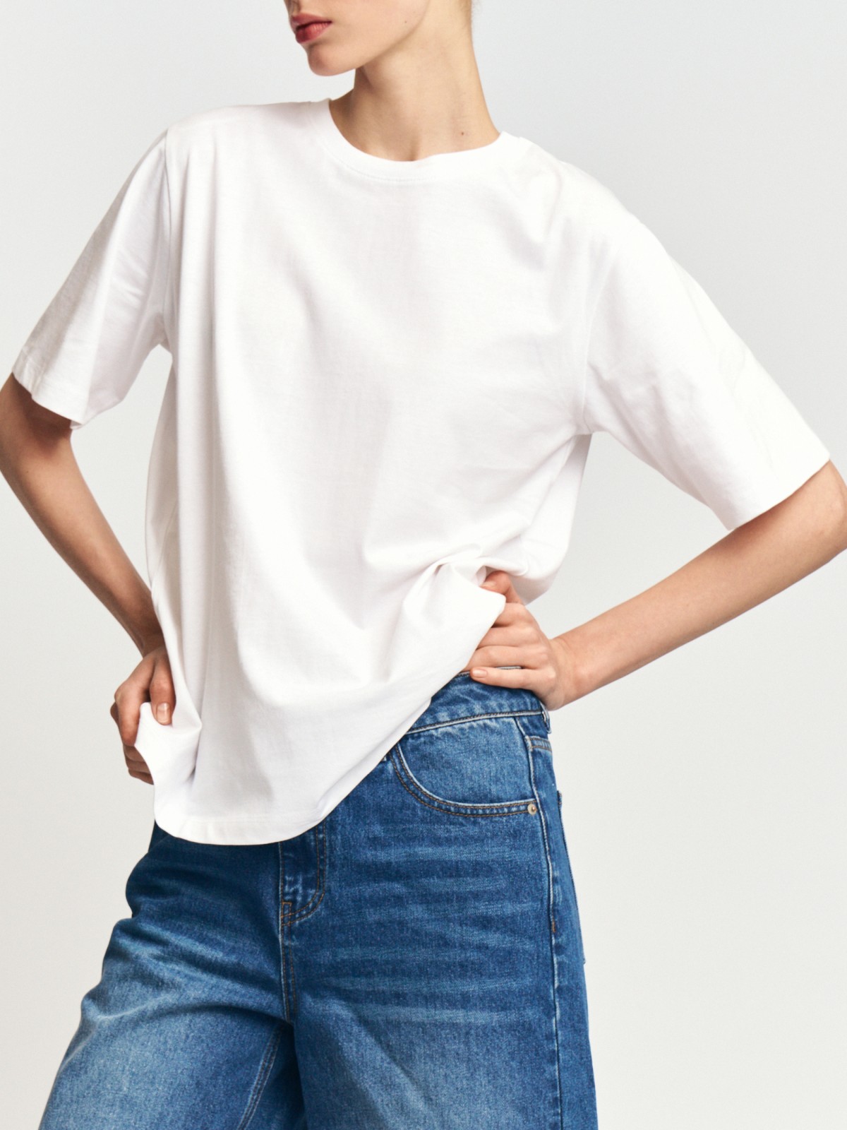 Футболка оверсайз фасона из хлопка