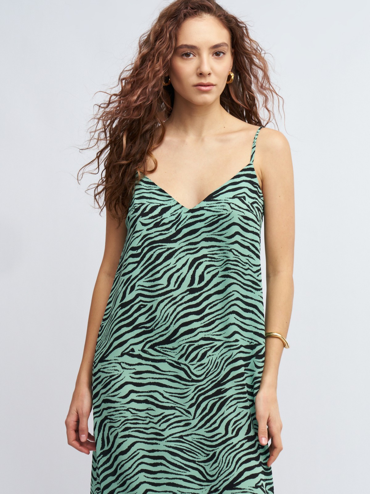 Платье-комбинация с боковыми разрезами