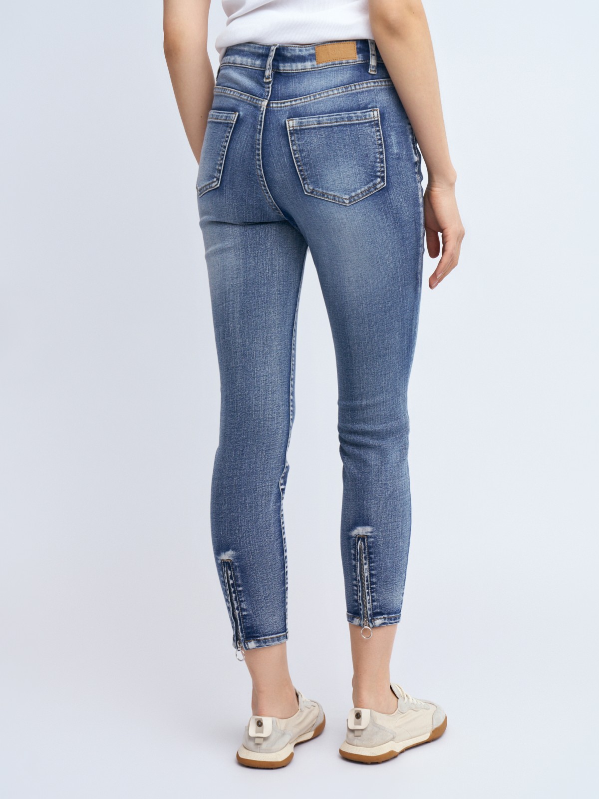 Джинсы силуэта Skinny с молниями