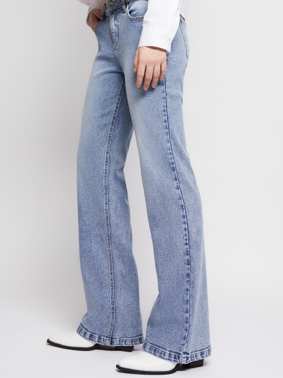 Джинсы силуэта Bootcut с низкой посадкой