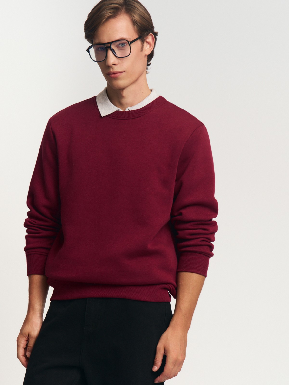 Утеплённый свитшот прямого кроя с длинным рукавом