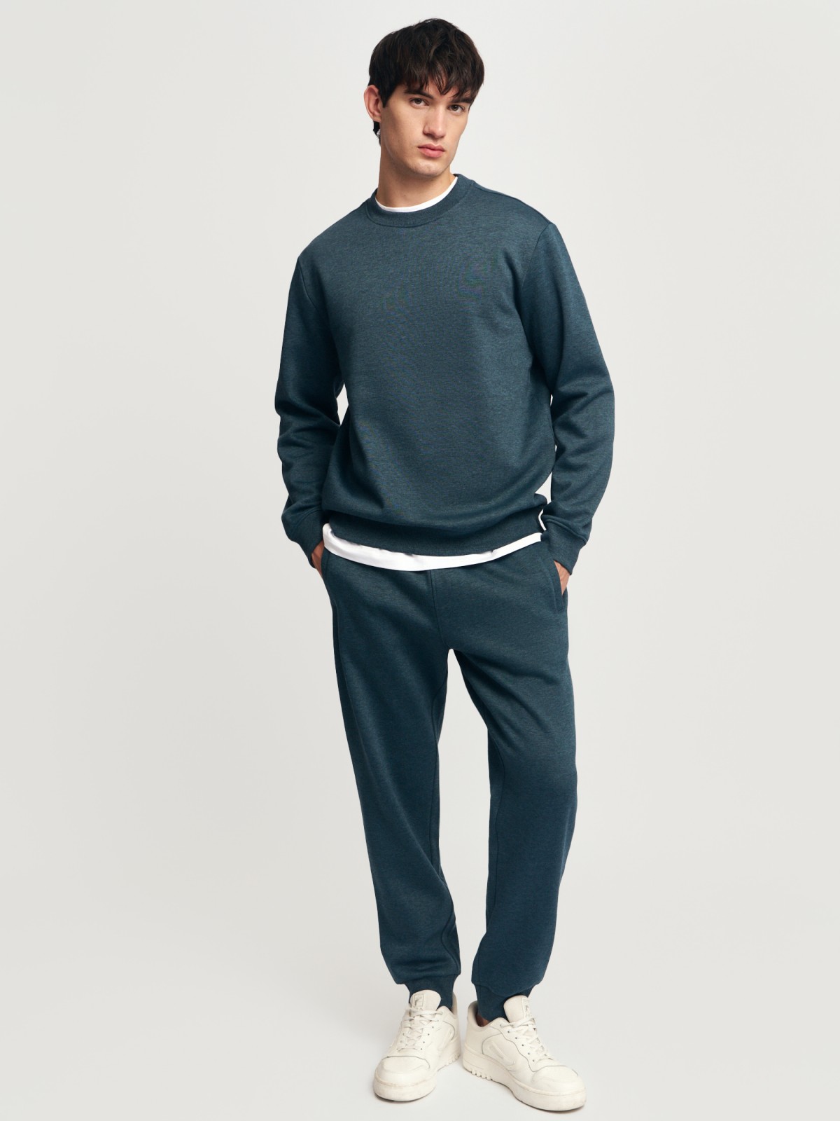 Тёплые трикотажные брюки-джоггеры с начёсом