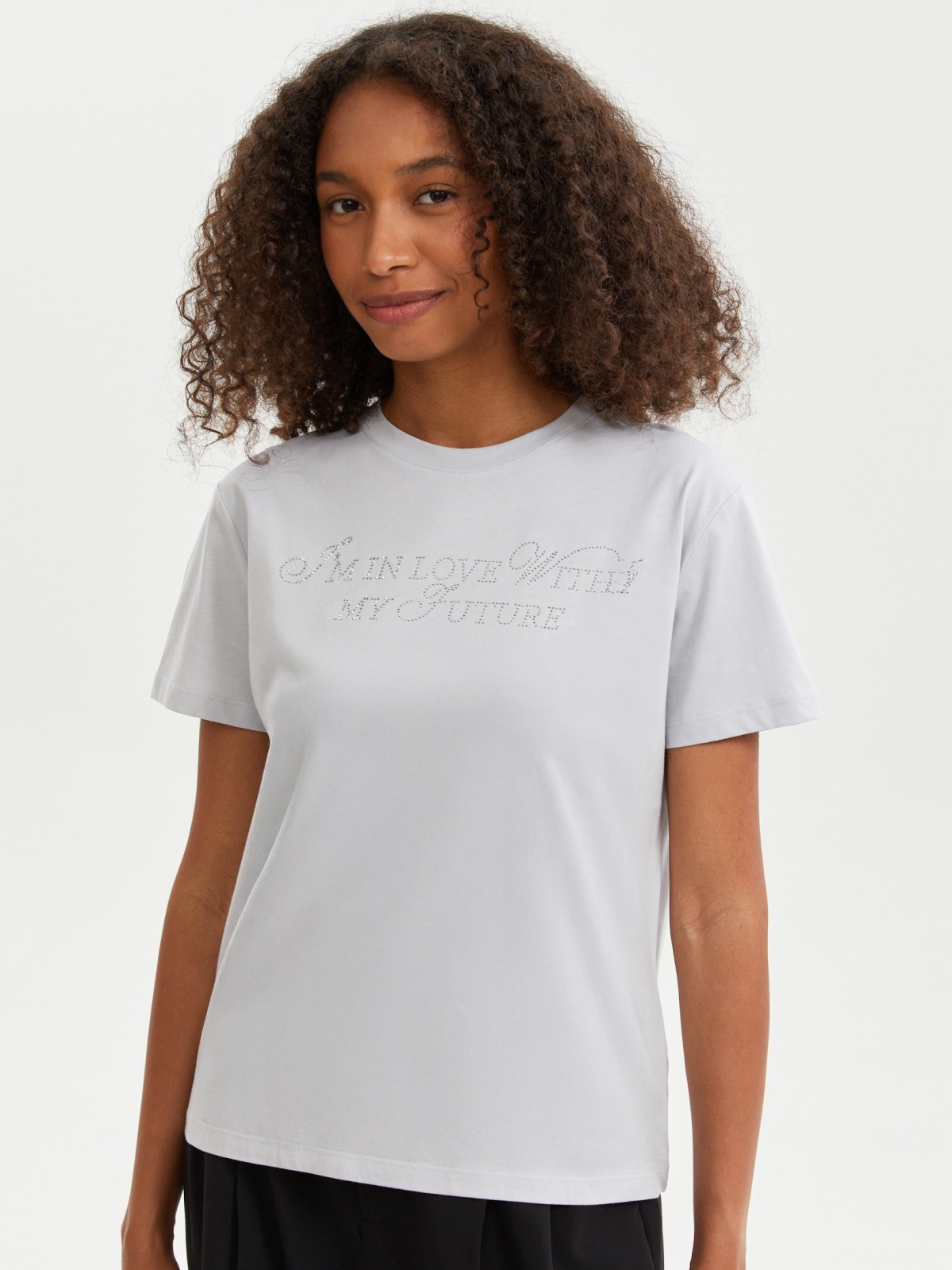 Футболка из хлопка со стразами