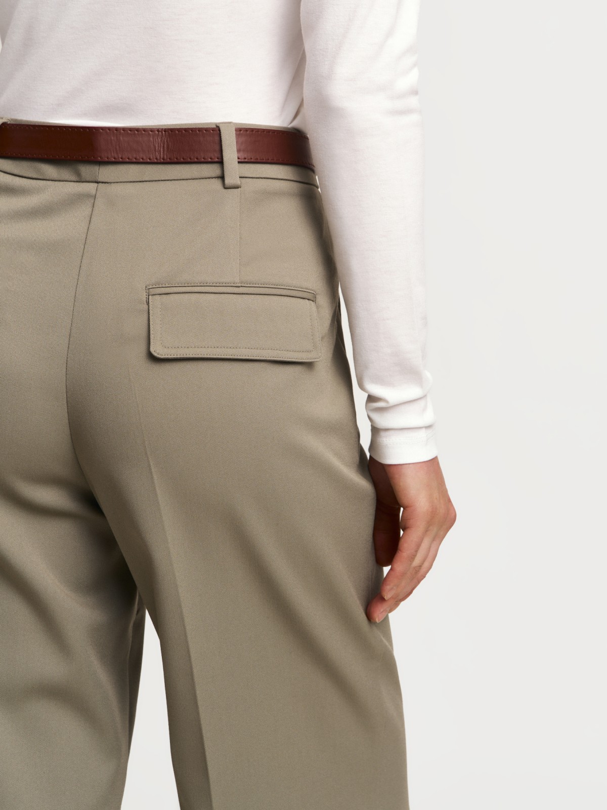 Брюки прямого силуэта со стрелками