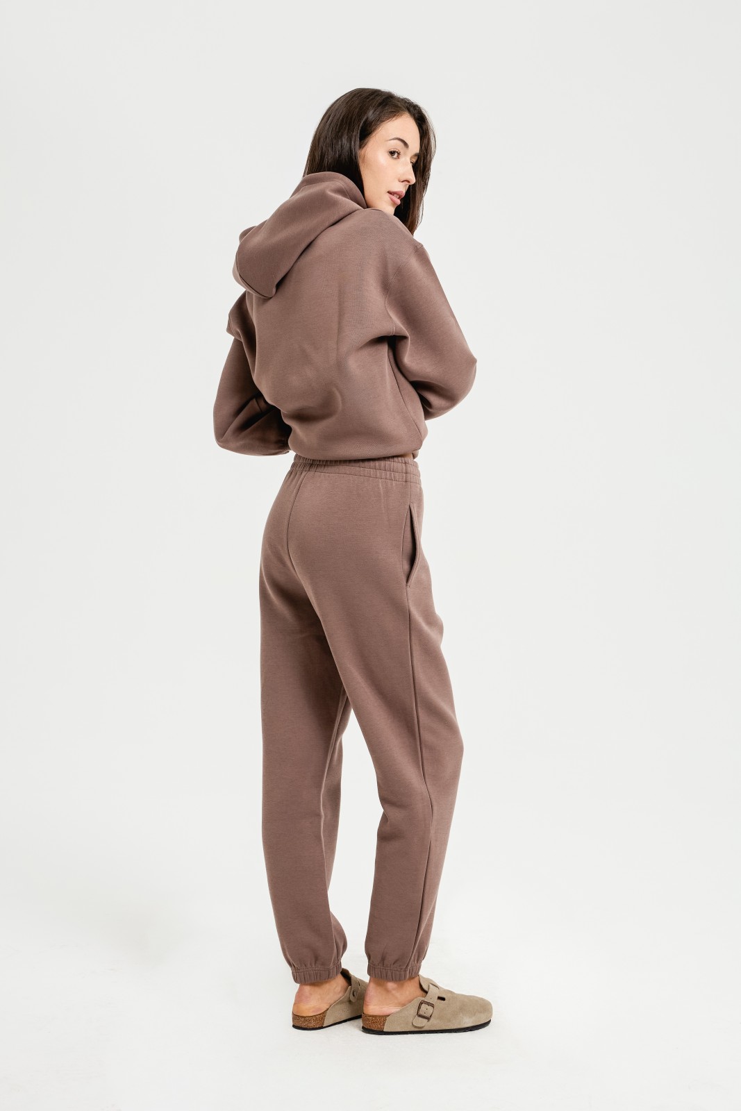 Брюки-джоггеры на резинке