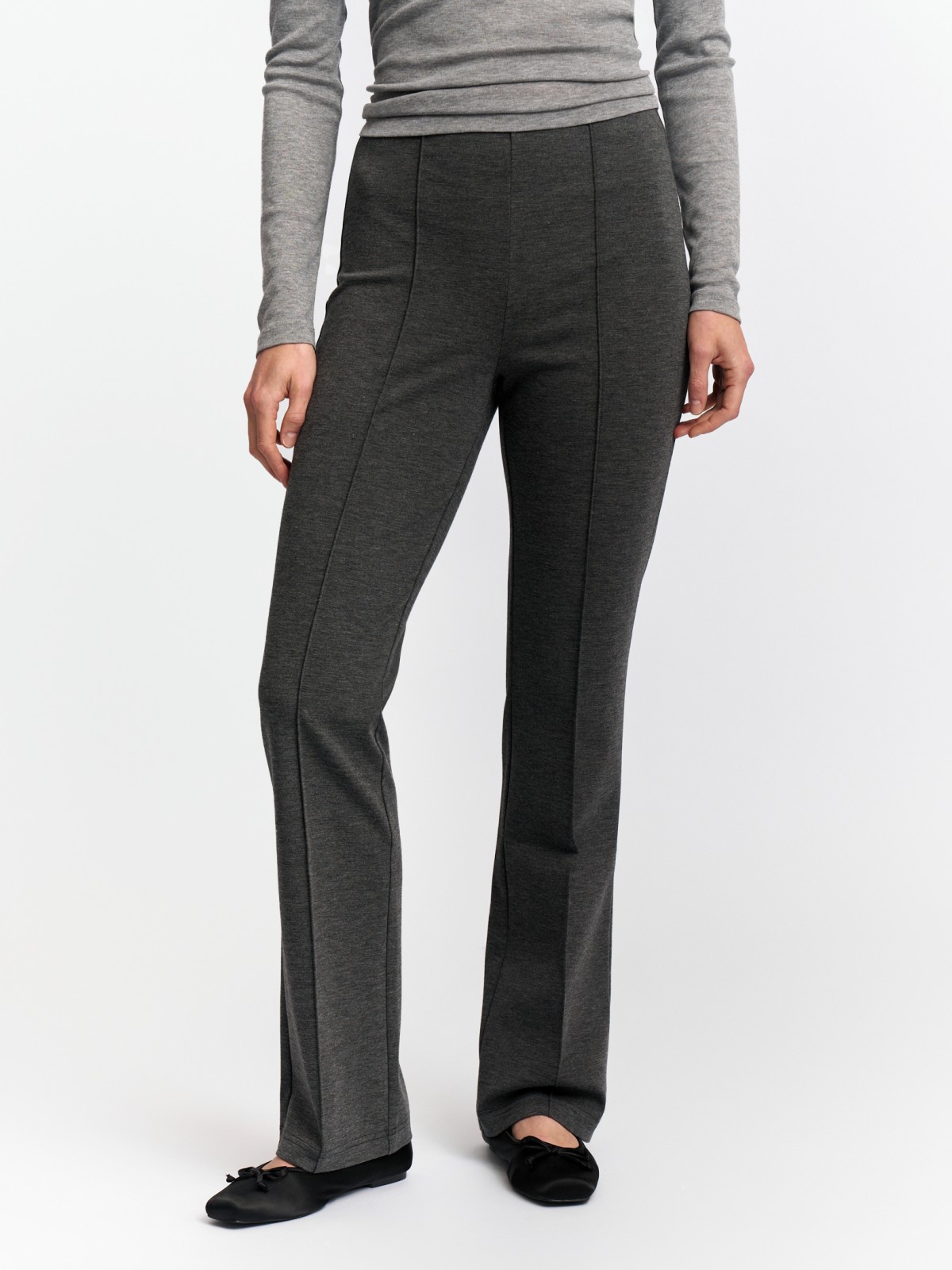 Брюки Bootcut из трикотажа со стрелками