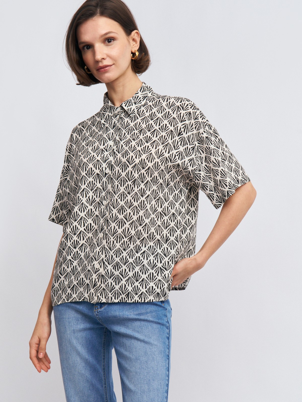 Рубашка из вискозы с коротким рукавом