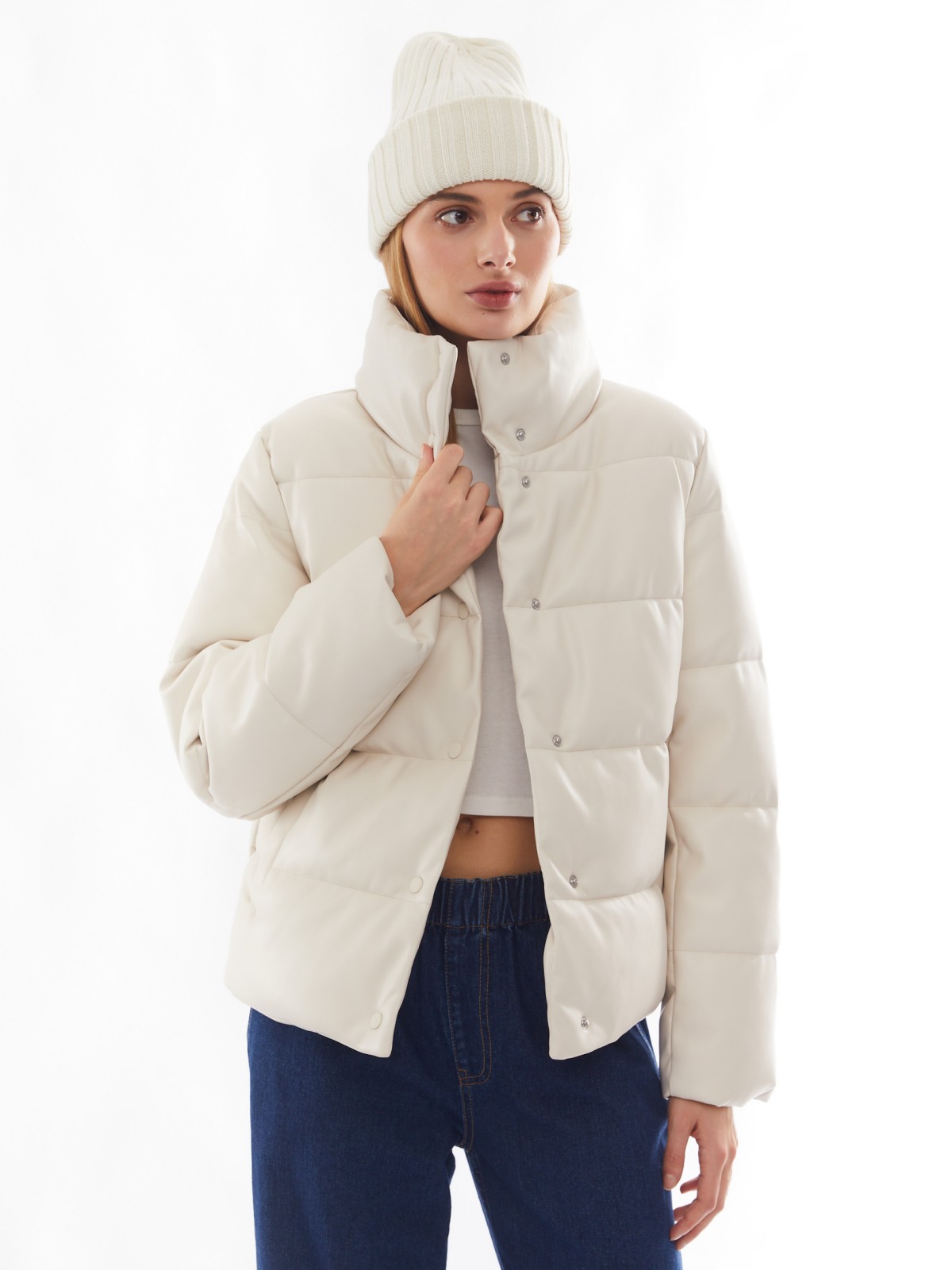 Тёплая стёганая дутая куртка из экокожи с высоким воротником zolla 02412516F044, цвет молоко, размер XS
