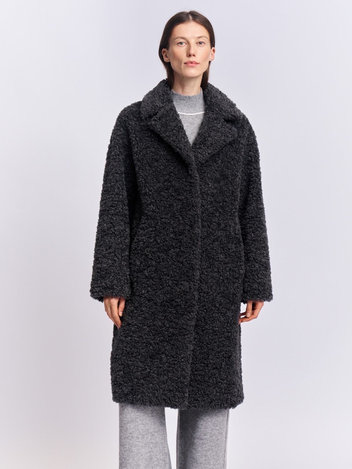 Длинное пальто-шуба из экомеха