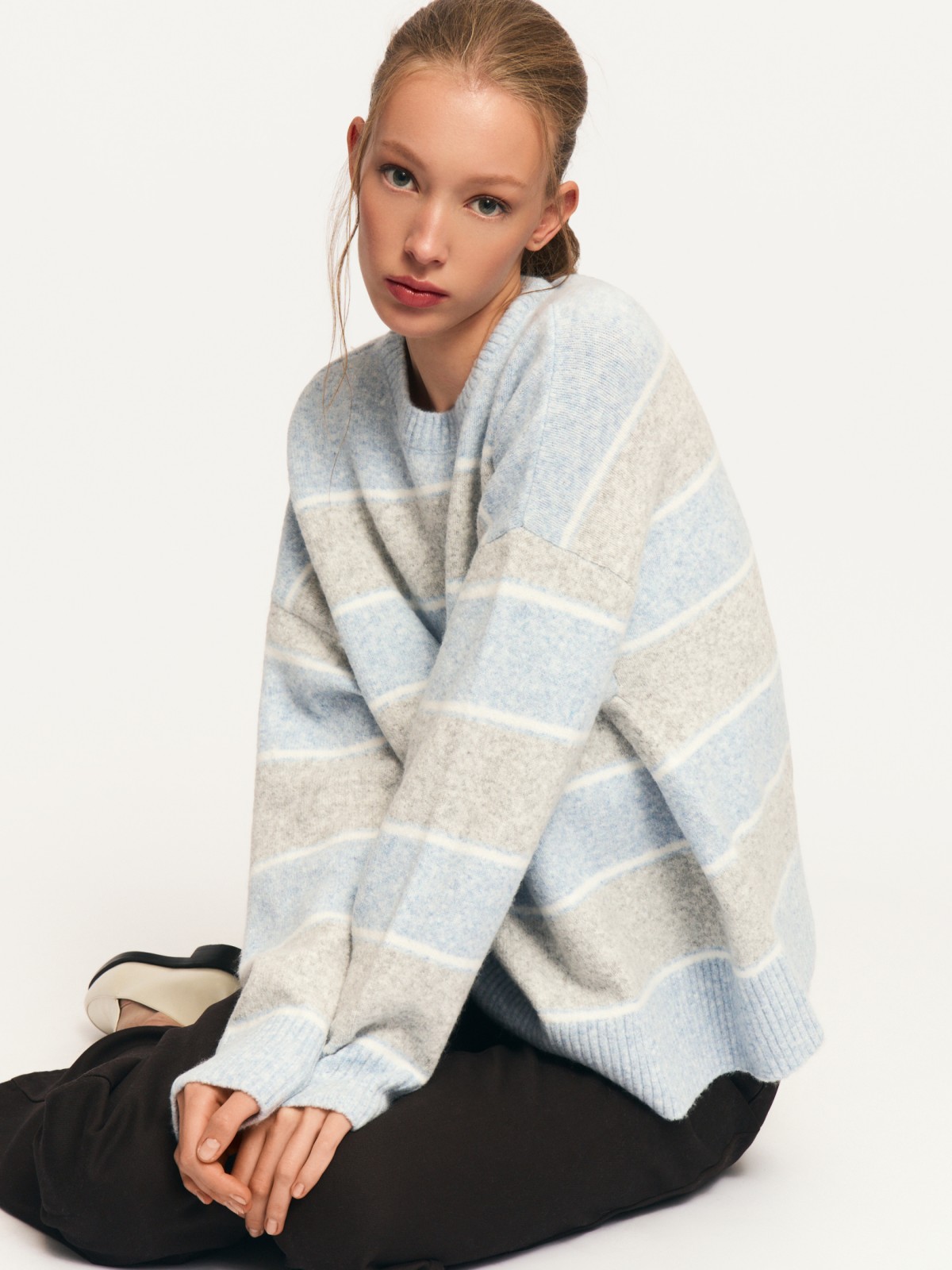 Вязаный джемпер с узором в полоску