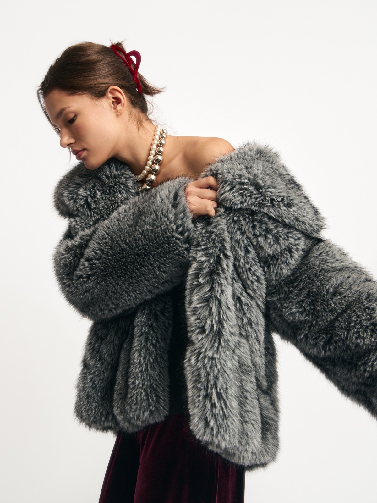 Теплая шуба из экомеха