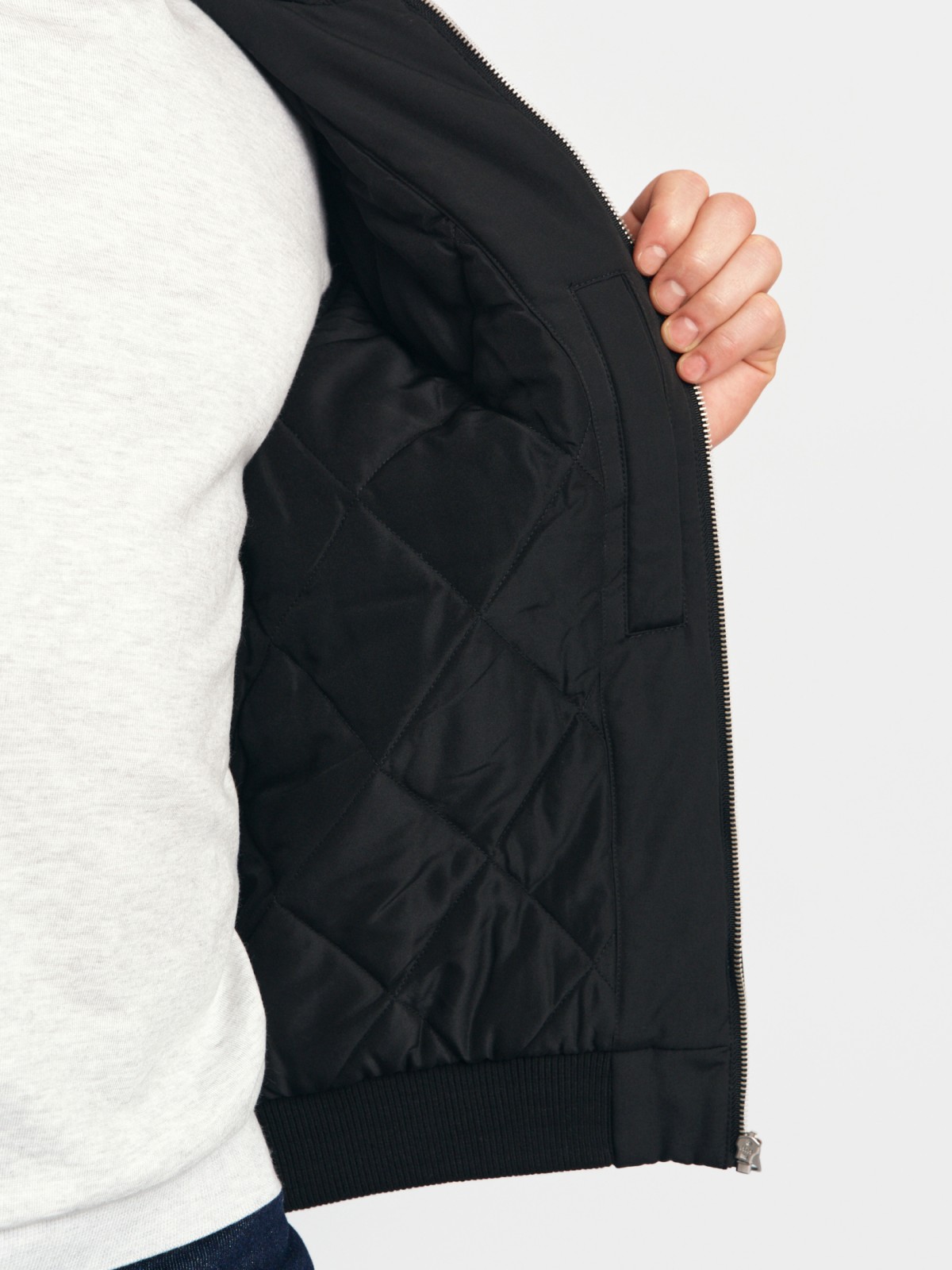 Тёплая куртка-бомбер на синтепоне