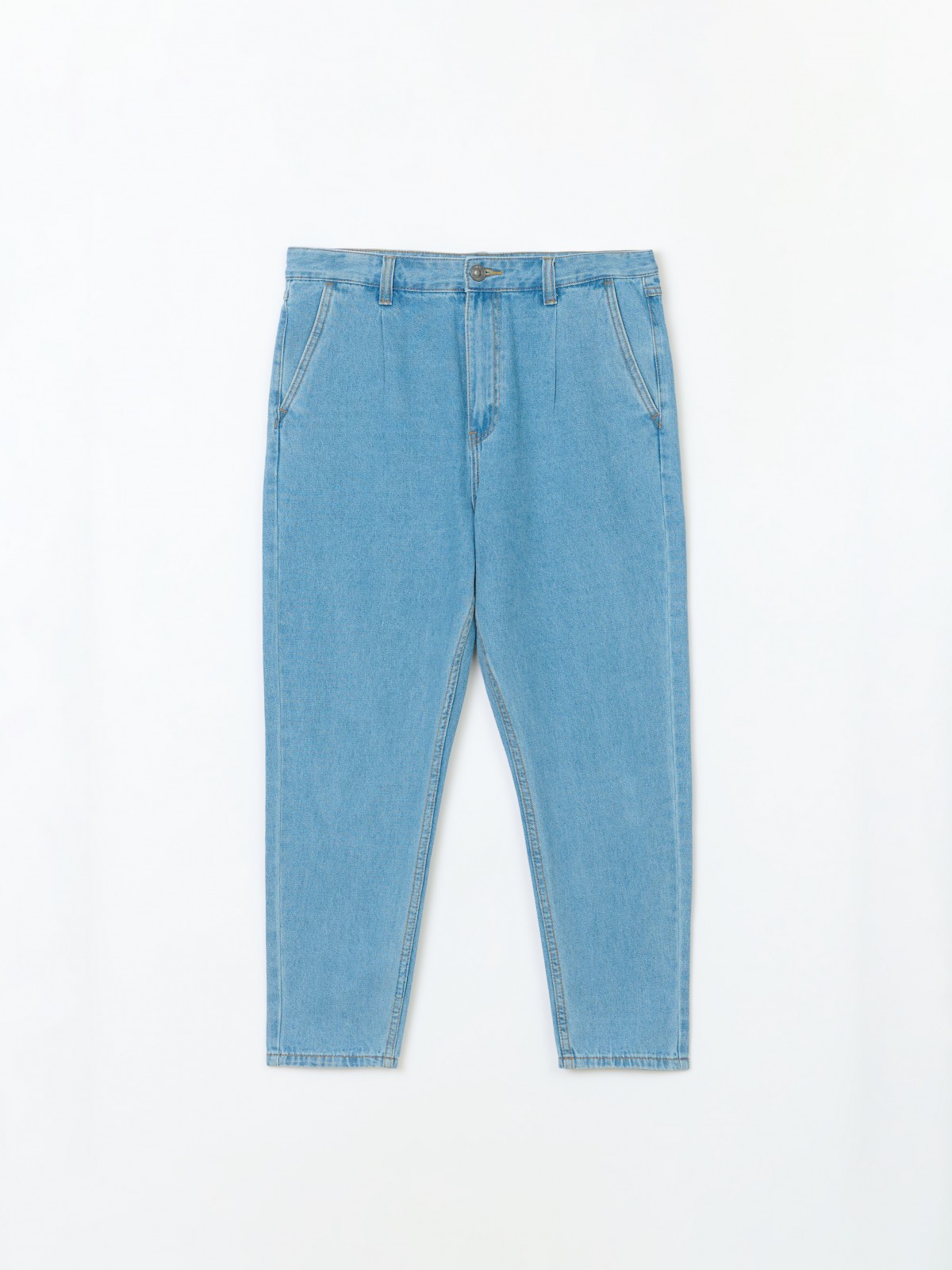 Джинсы фасона Carrot