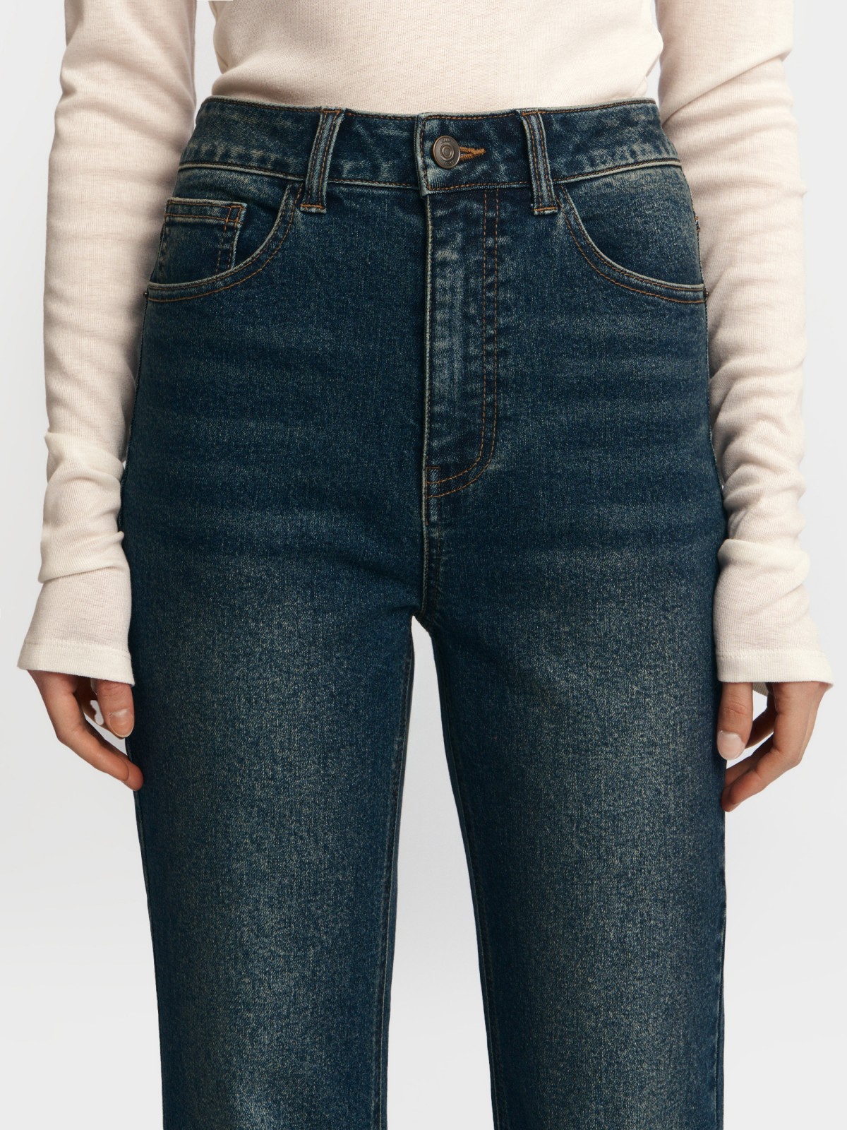 Джинсы силуэта Bootcut с высокой посадкой