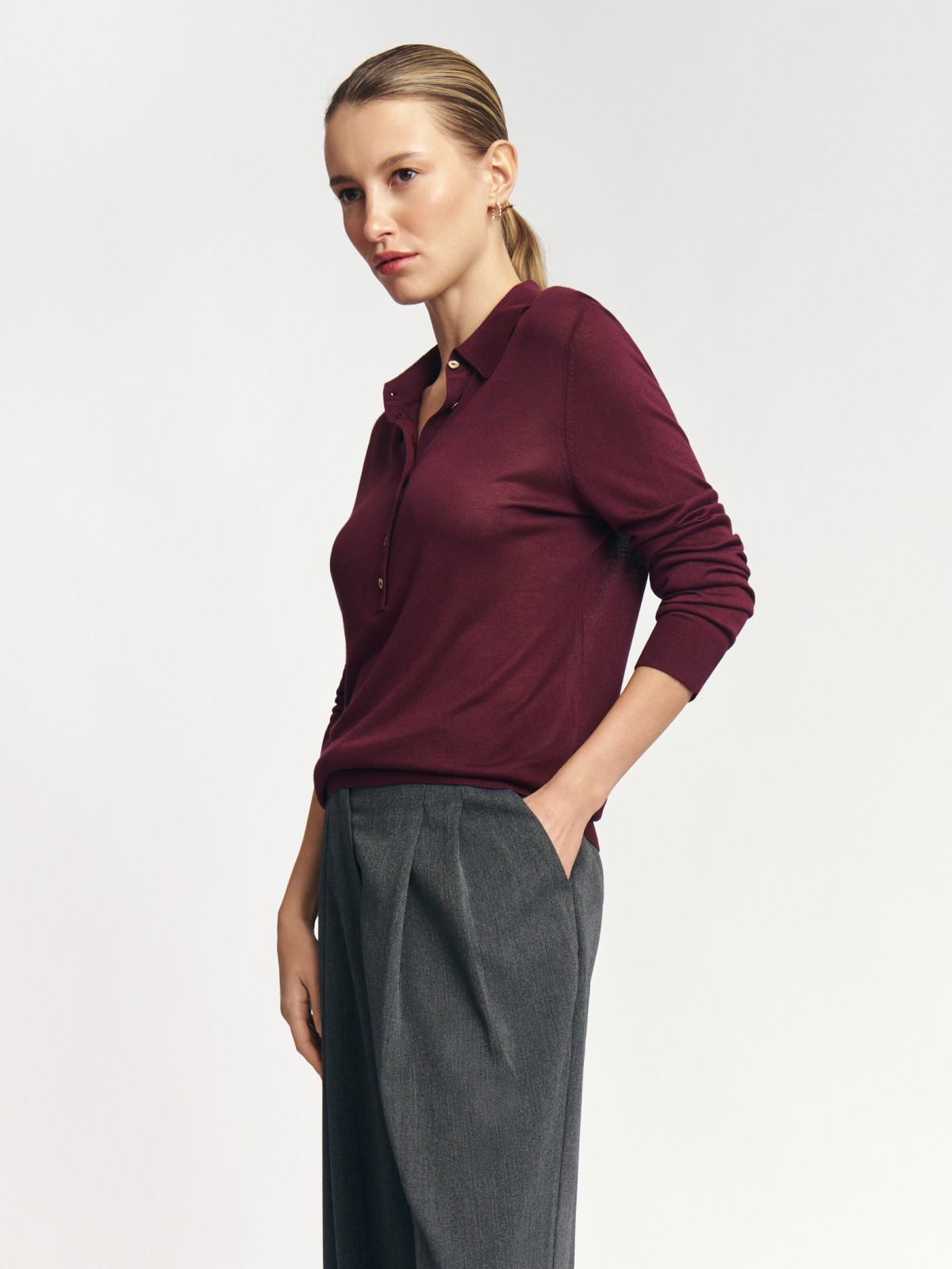 Трикотажный джемпер поло на пуговицах