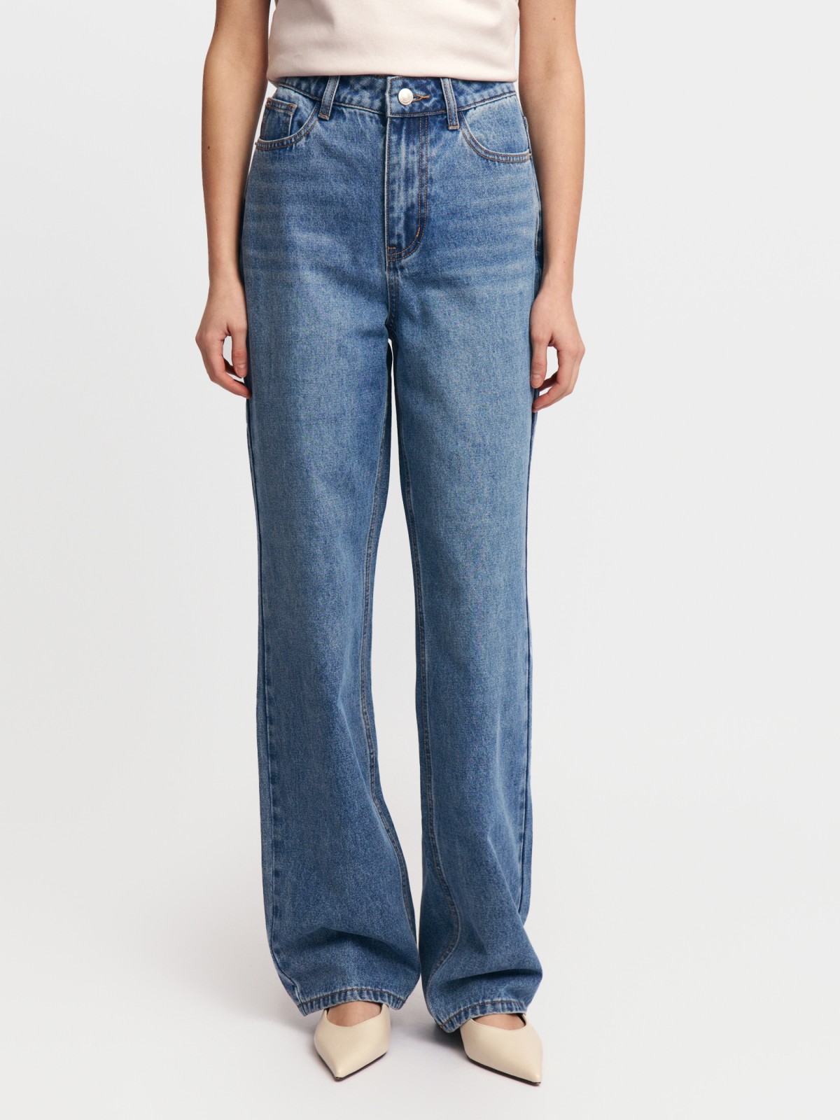 Джинсы прямого силуэта с высокой посадкой