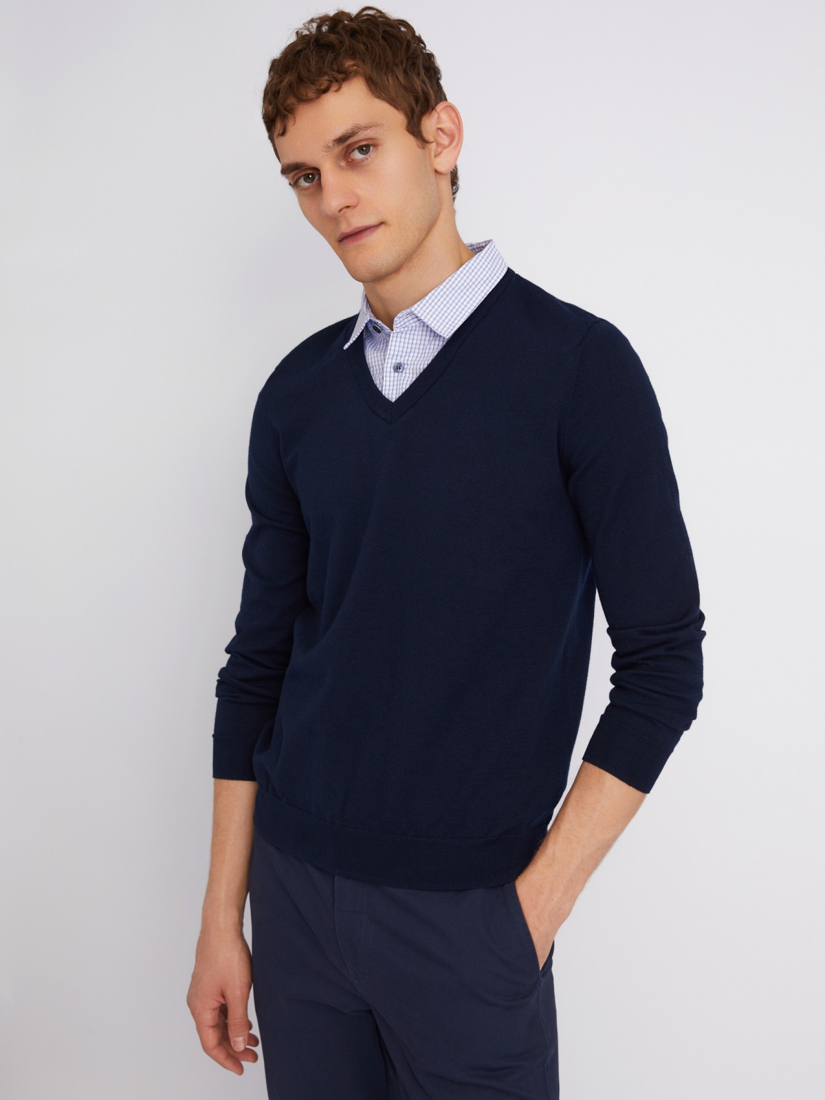 Комбинированный джемпер с имитацией рубашки в вырезе