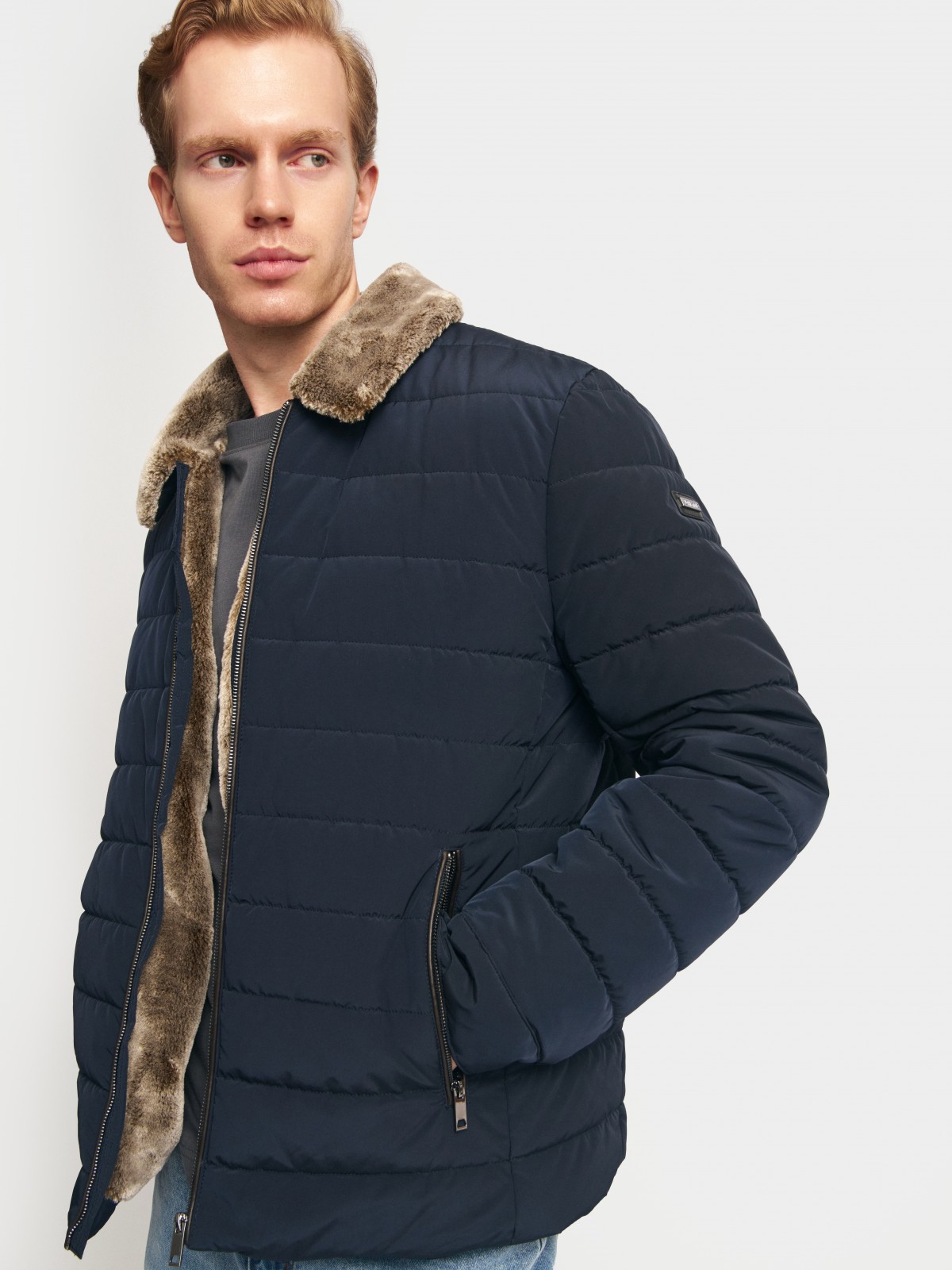 Тёплая стёганая куртка с подкладкой из экомеха