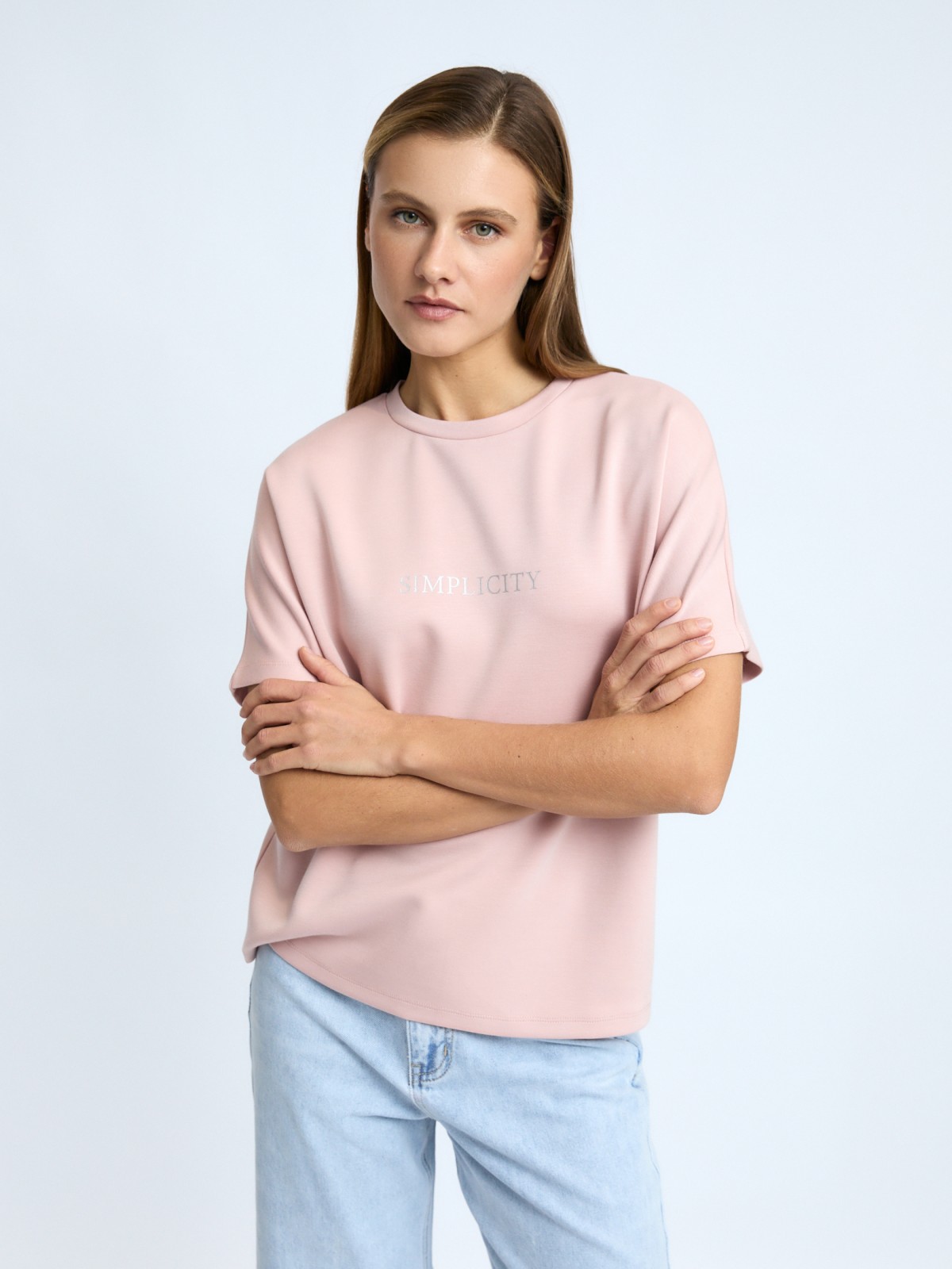 Блузка-футболка из неопрена с принтом-надписью