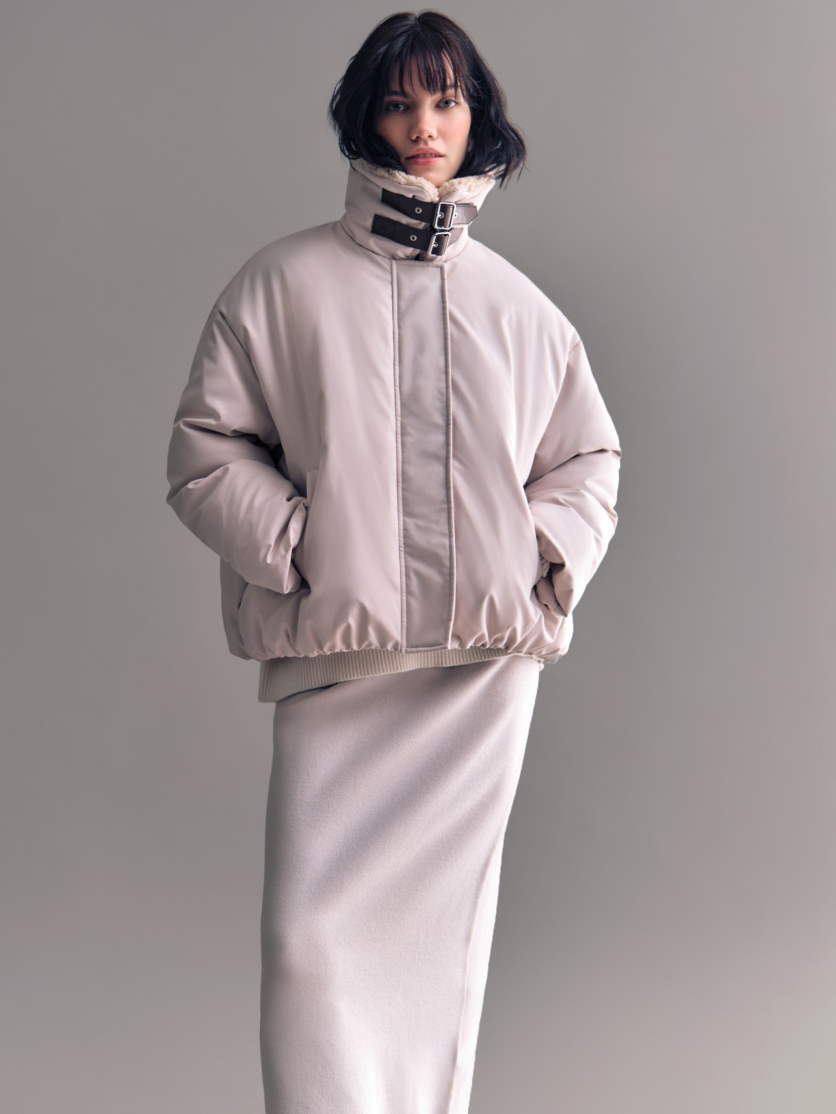 Тёплая куртка с воротником из экомеха