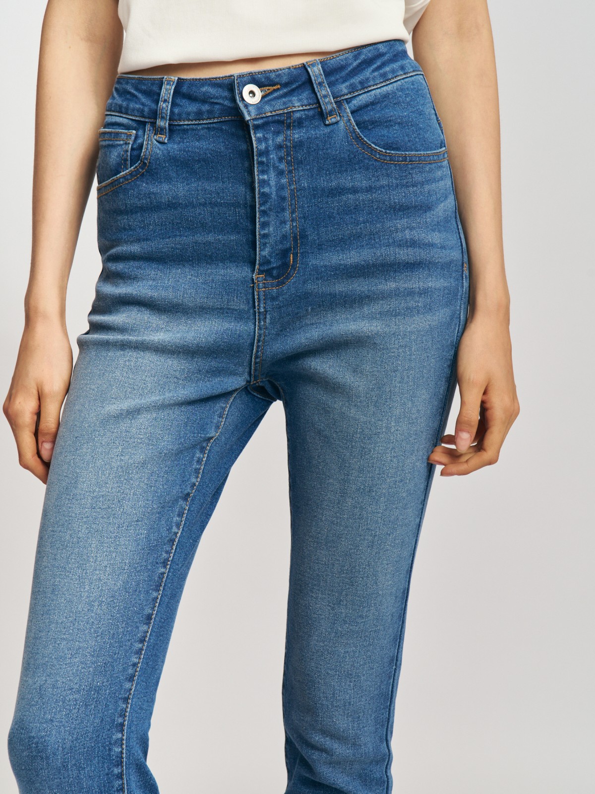 Джинсы силуэта Skinny с высокой посадкой