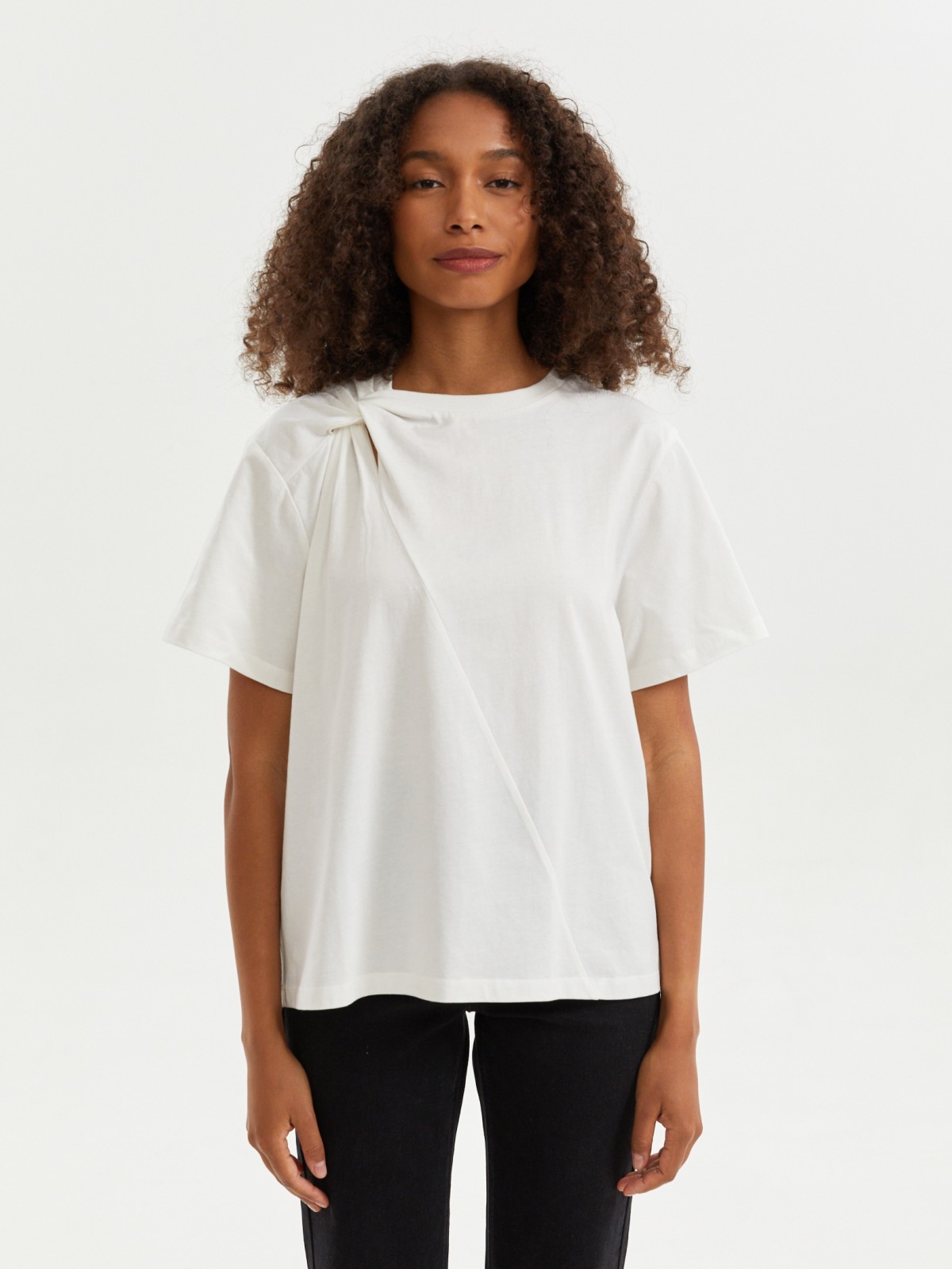 Футболка оверсайз из хлопка с узлом