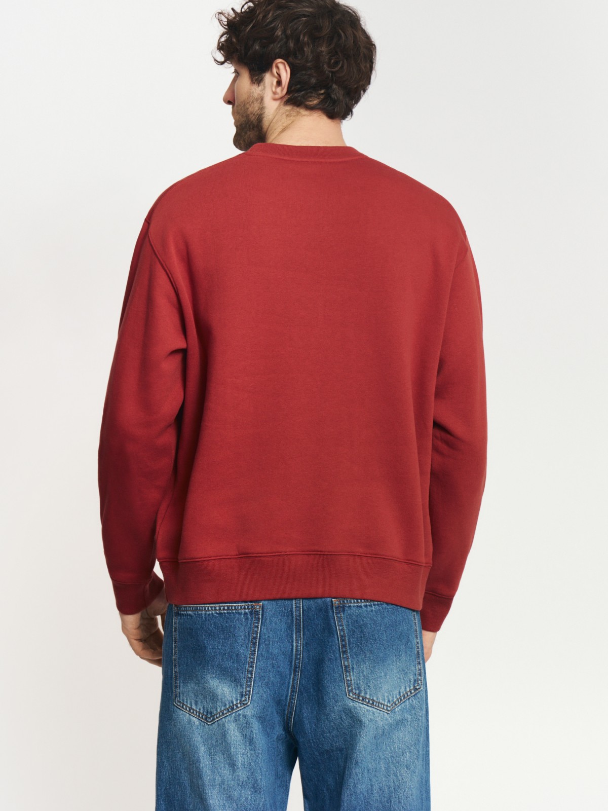 Утеплённый свитшот прямого кроя с надписью