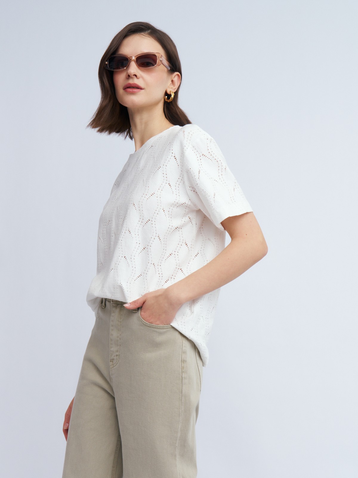 Ажурная футболка из хлопка