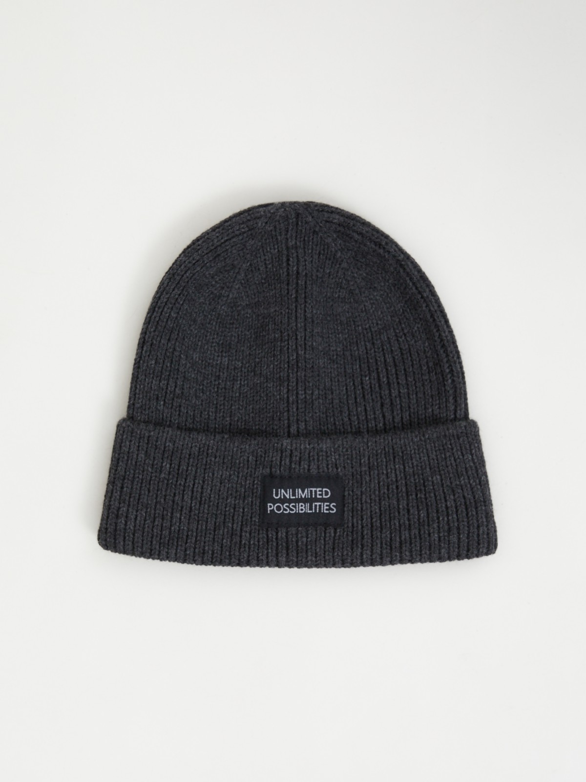 Вязаная шапка-бини