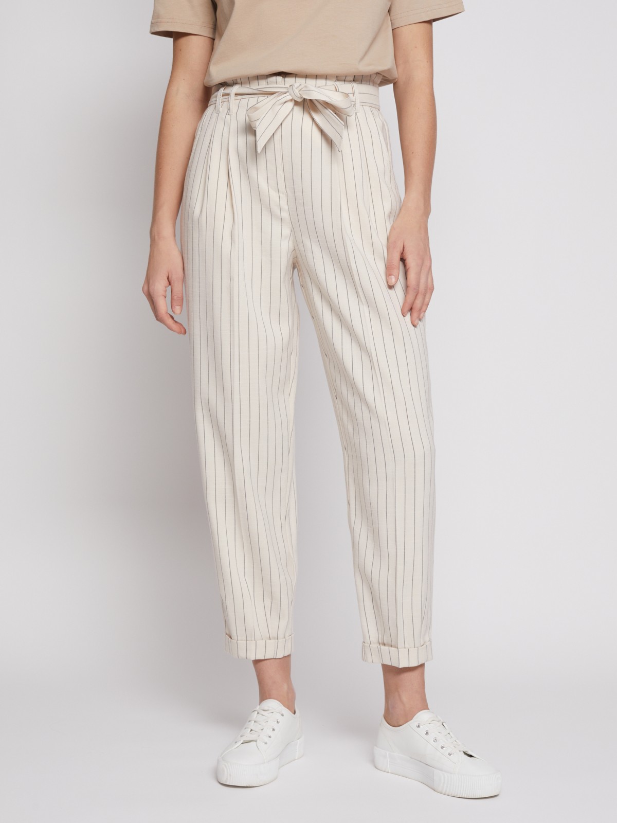 Брюки фасона Carrot с поясом