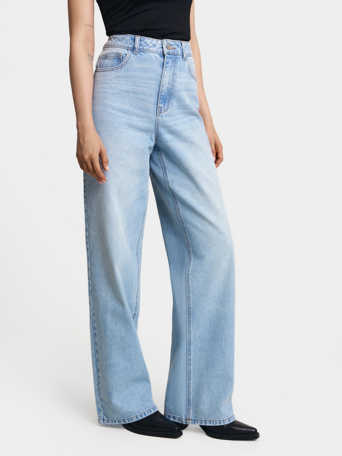 Джинсы прямого силуэта с высокой посадкой