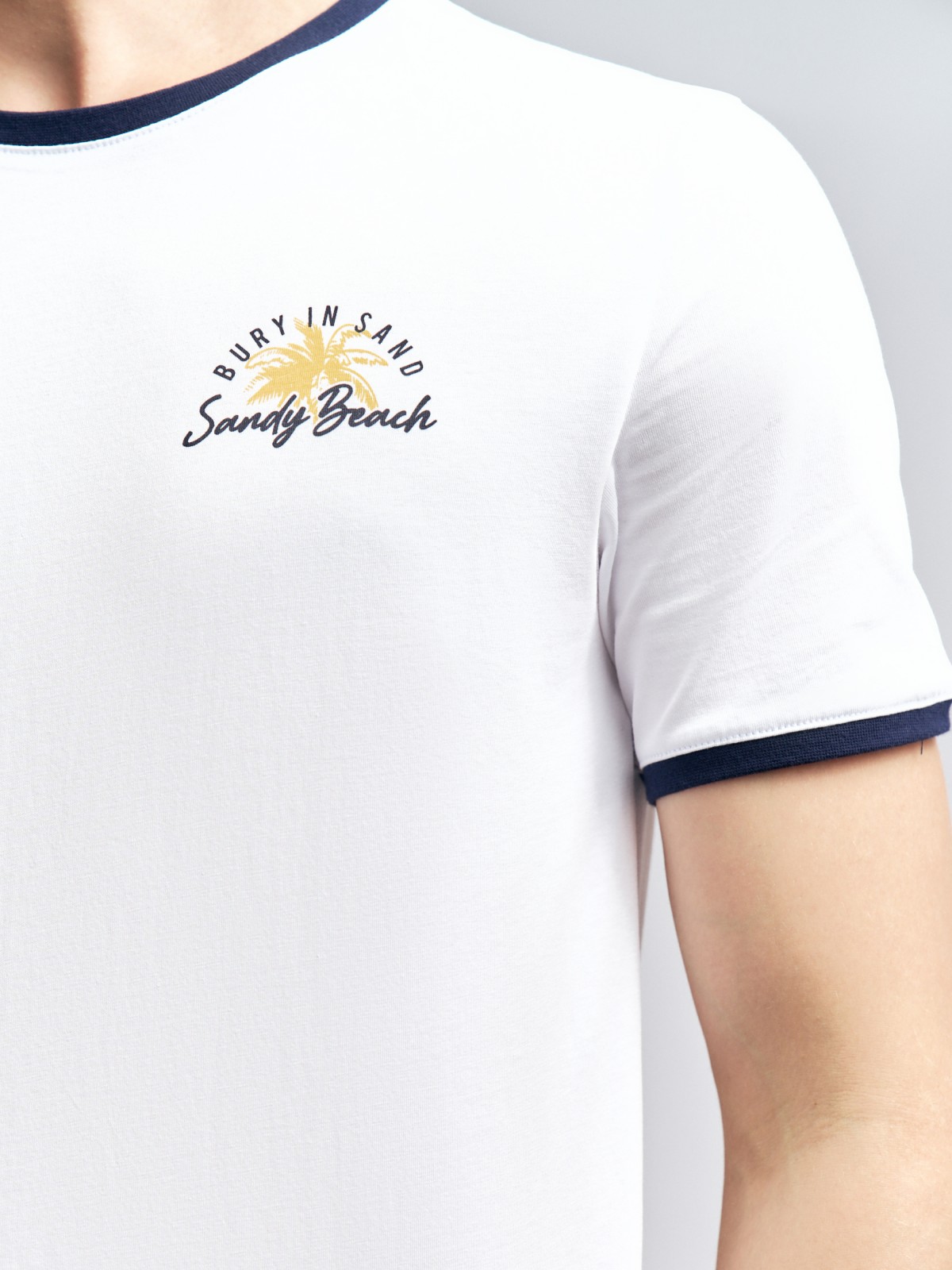 Футболка из хлопка с коротким рукавом