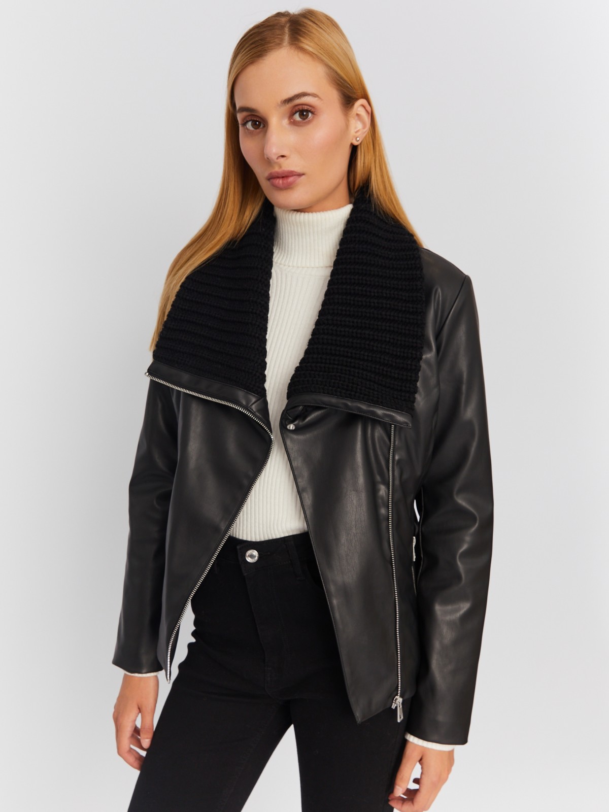 Тёплая куртка-косуха из экокожи на синтепоне с поясом zolla 023335150014, цвет черный, размер M
