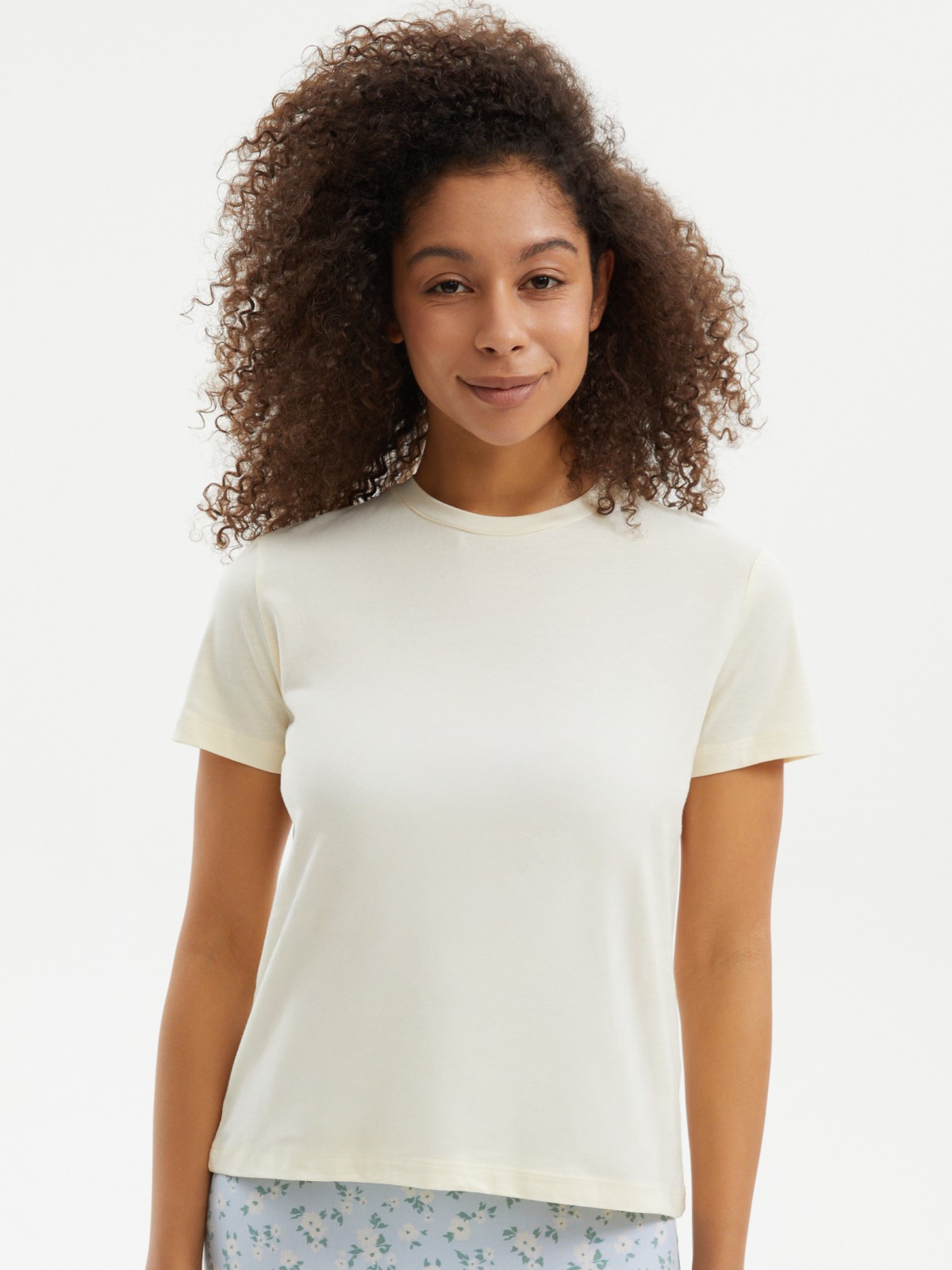 Однотонная футболка из хлопка