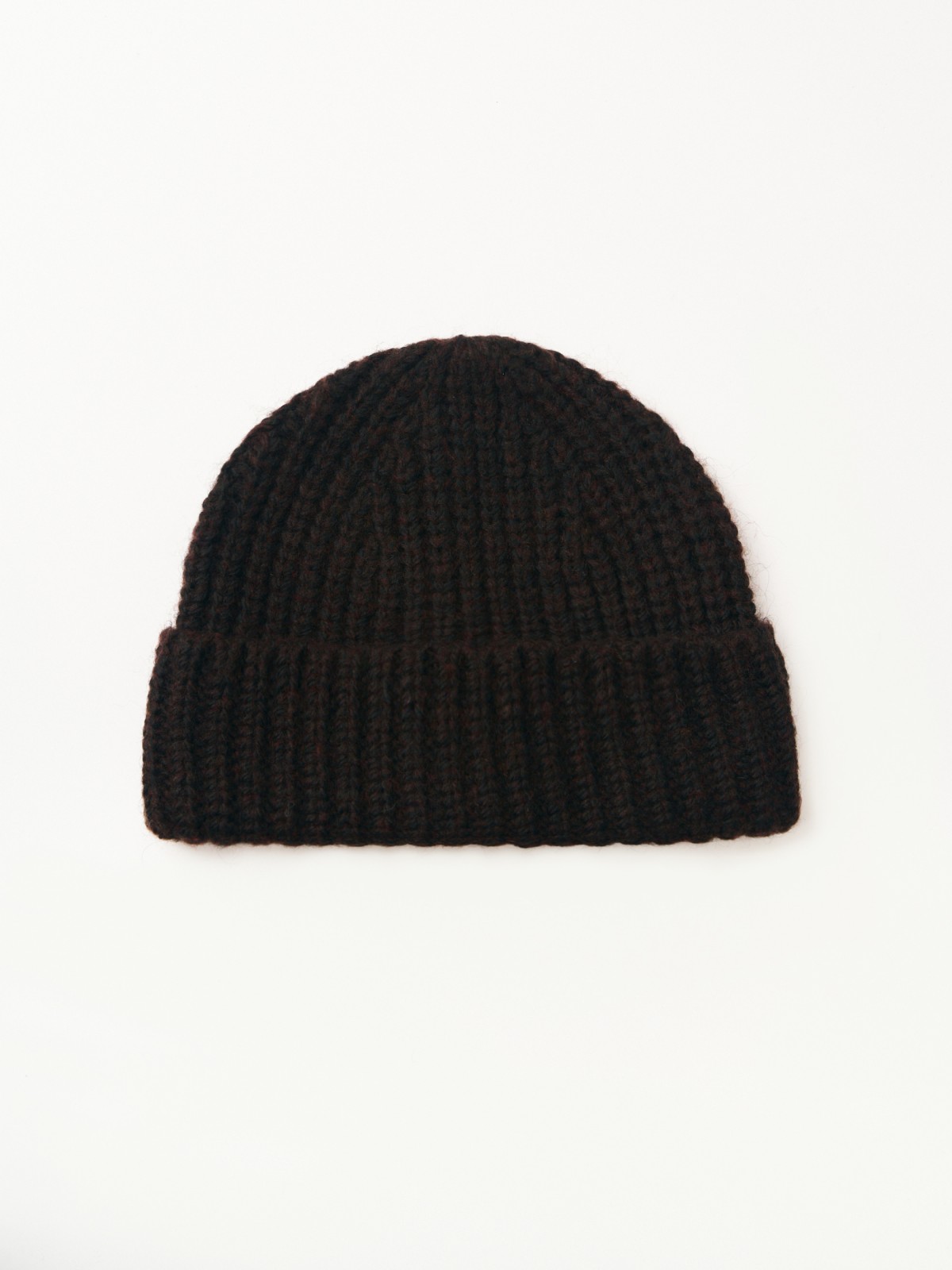 Вязаная шапка-бини