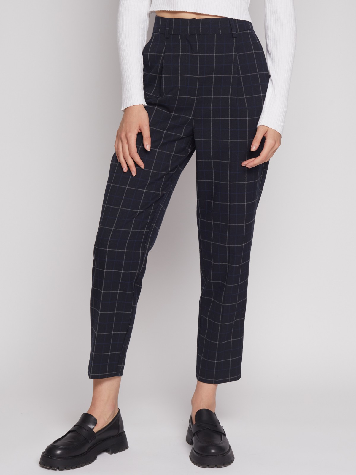 Брюки фасона Carrot  Брюки фасона Carrot