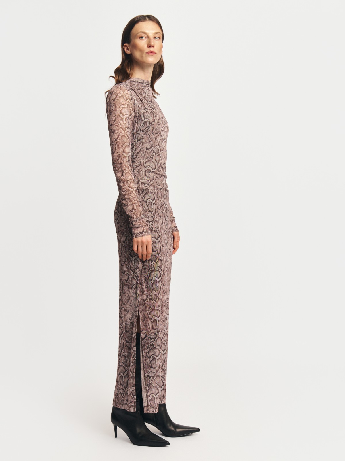 Платье из сетки с принтом и драпировками