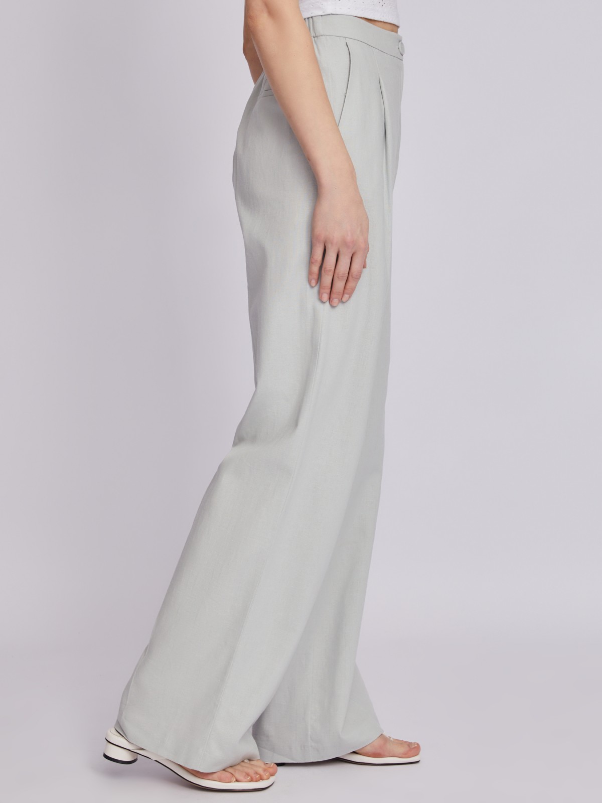 Прямые брюки из льна со стрелками