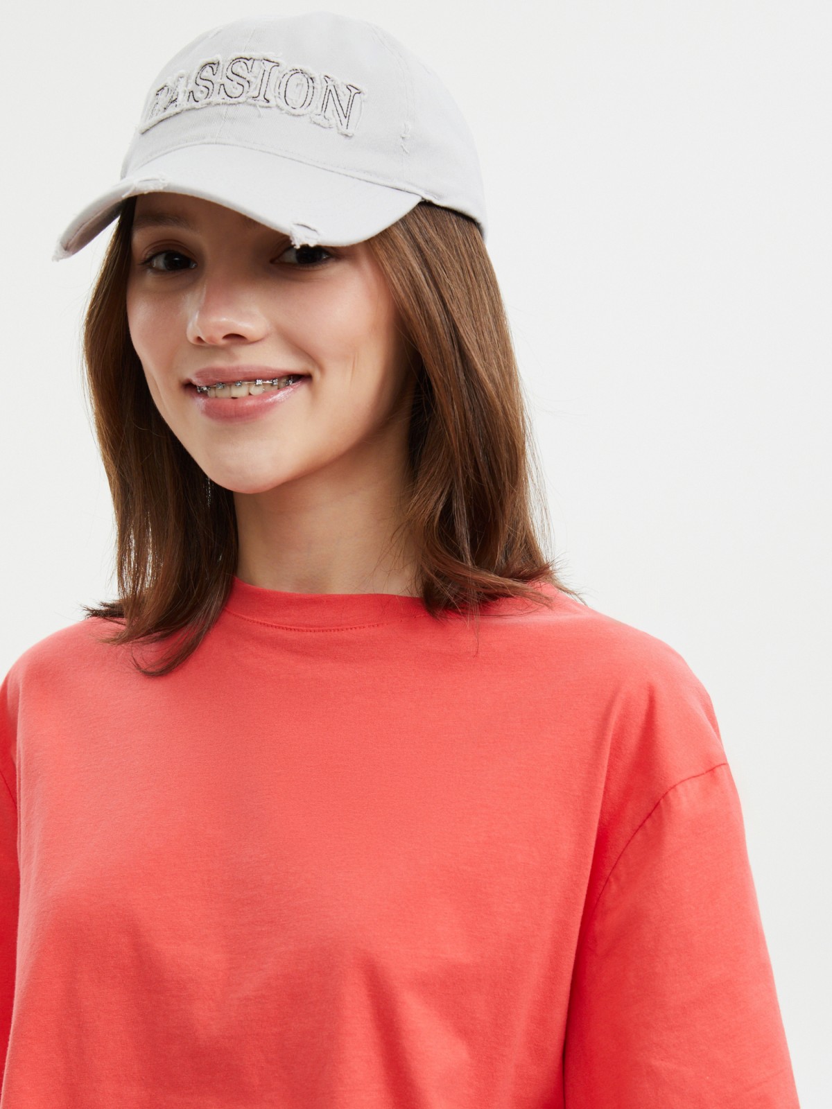 Бейсболка из хлопка с полукруглым козырьком