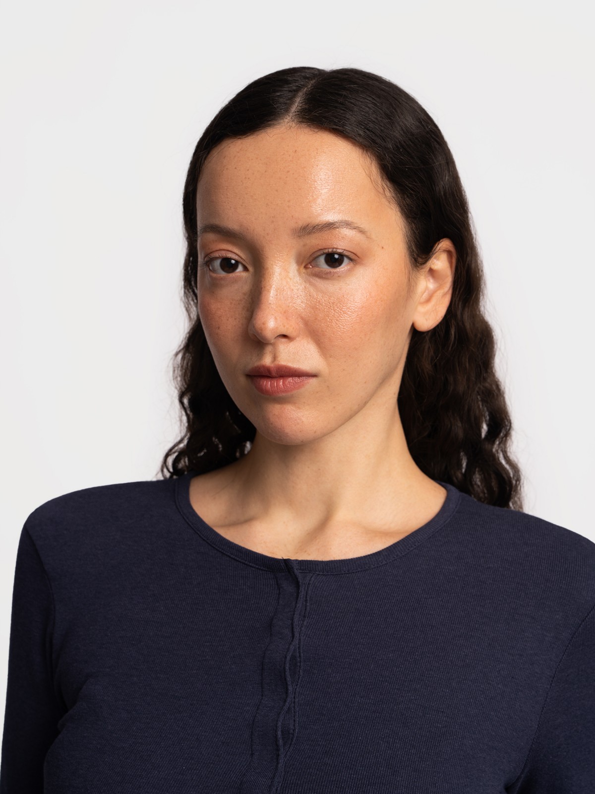 Короткий лонгслив из хлопка и вискозы