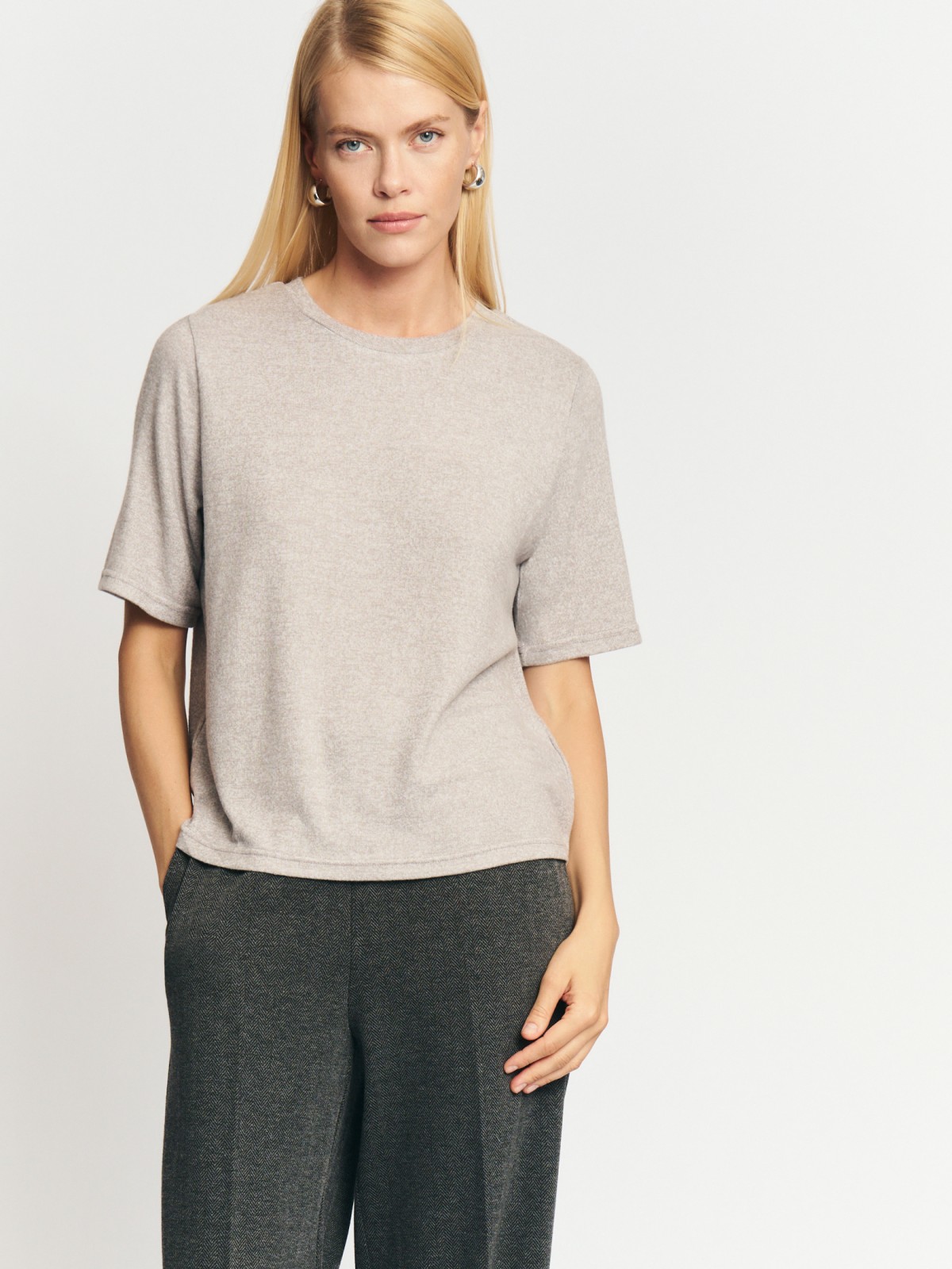 Трикотажный джемпер с коротким рукавом