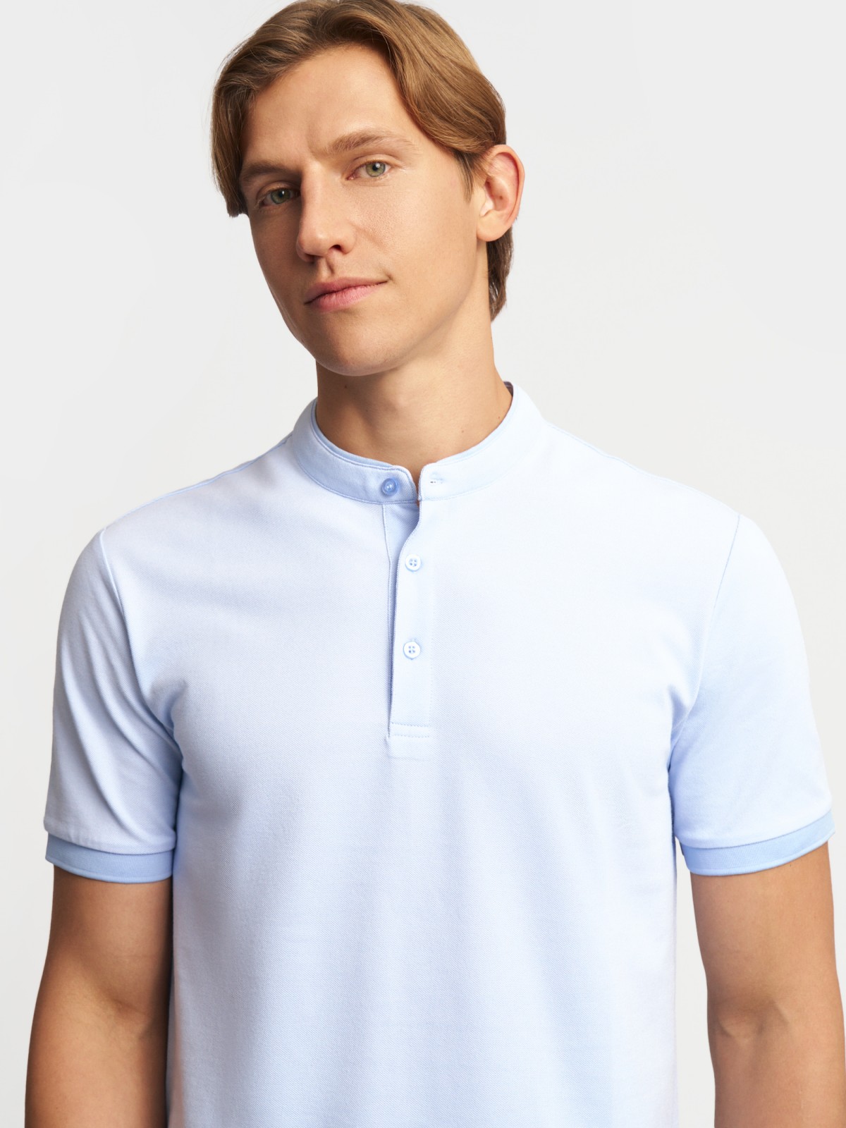 Футболка поло с воротником-стойкой