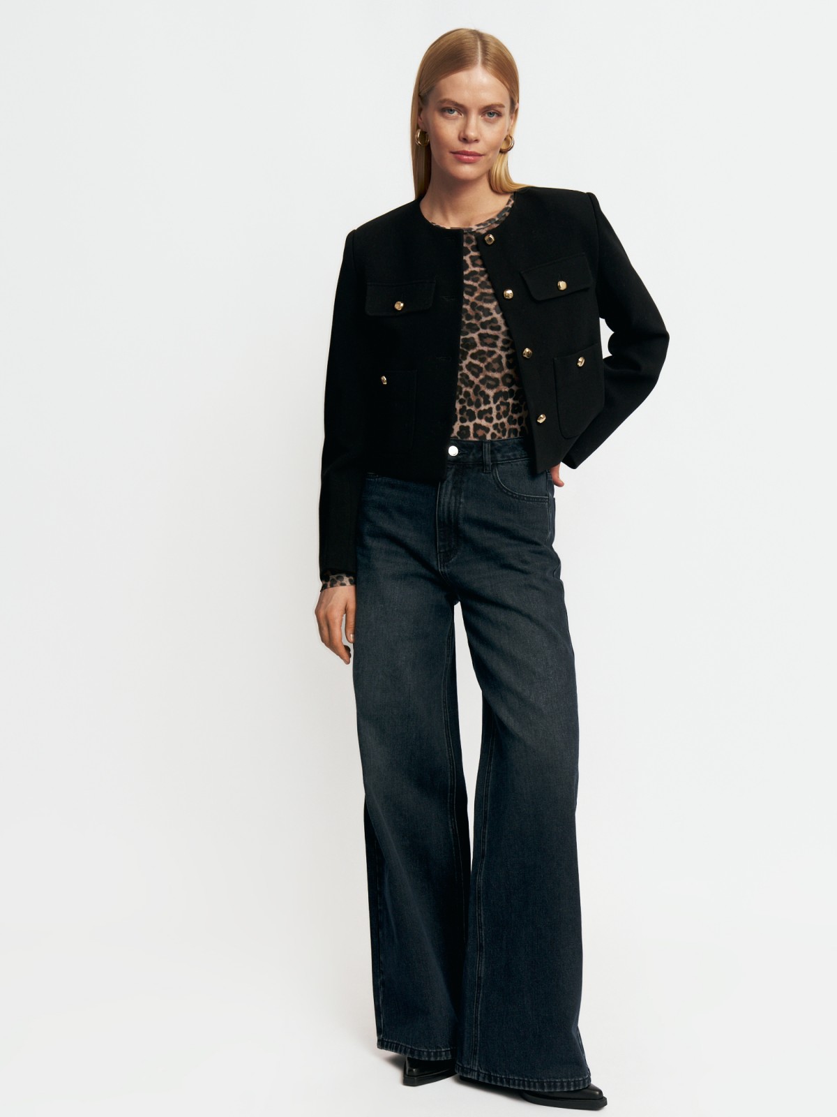 Жакет прямого силуэта на пуговицах