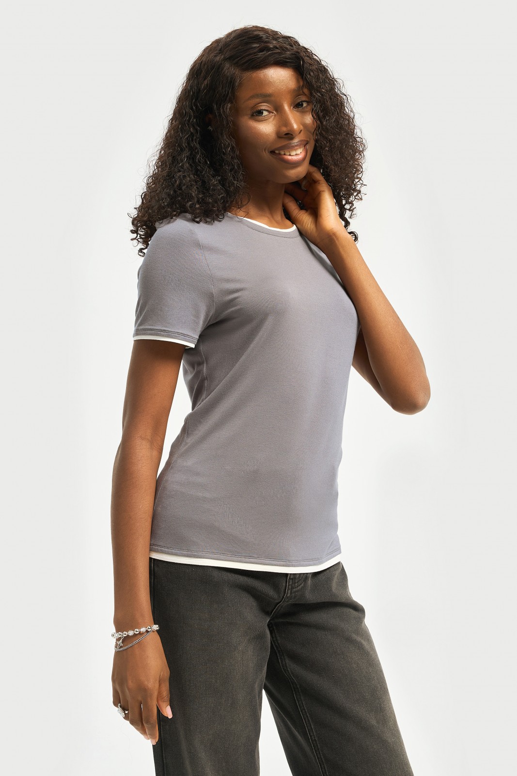 Футболка из вискозы с отделкой