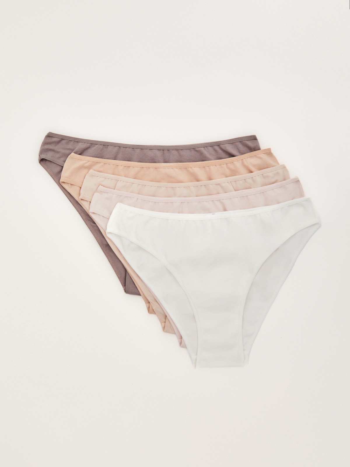 Набор трусов 5 шт в комплекте 799₽