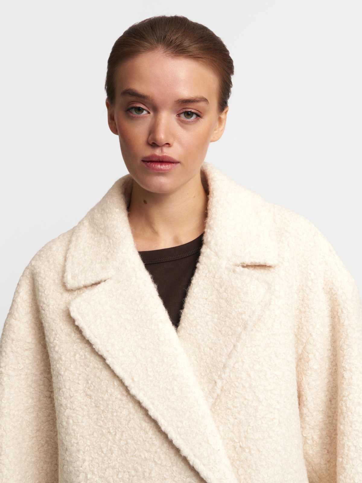 Пальто оверсайз из ткани букле без утеплителя