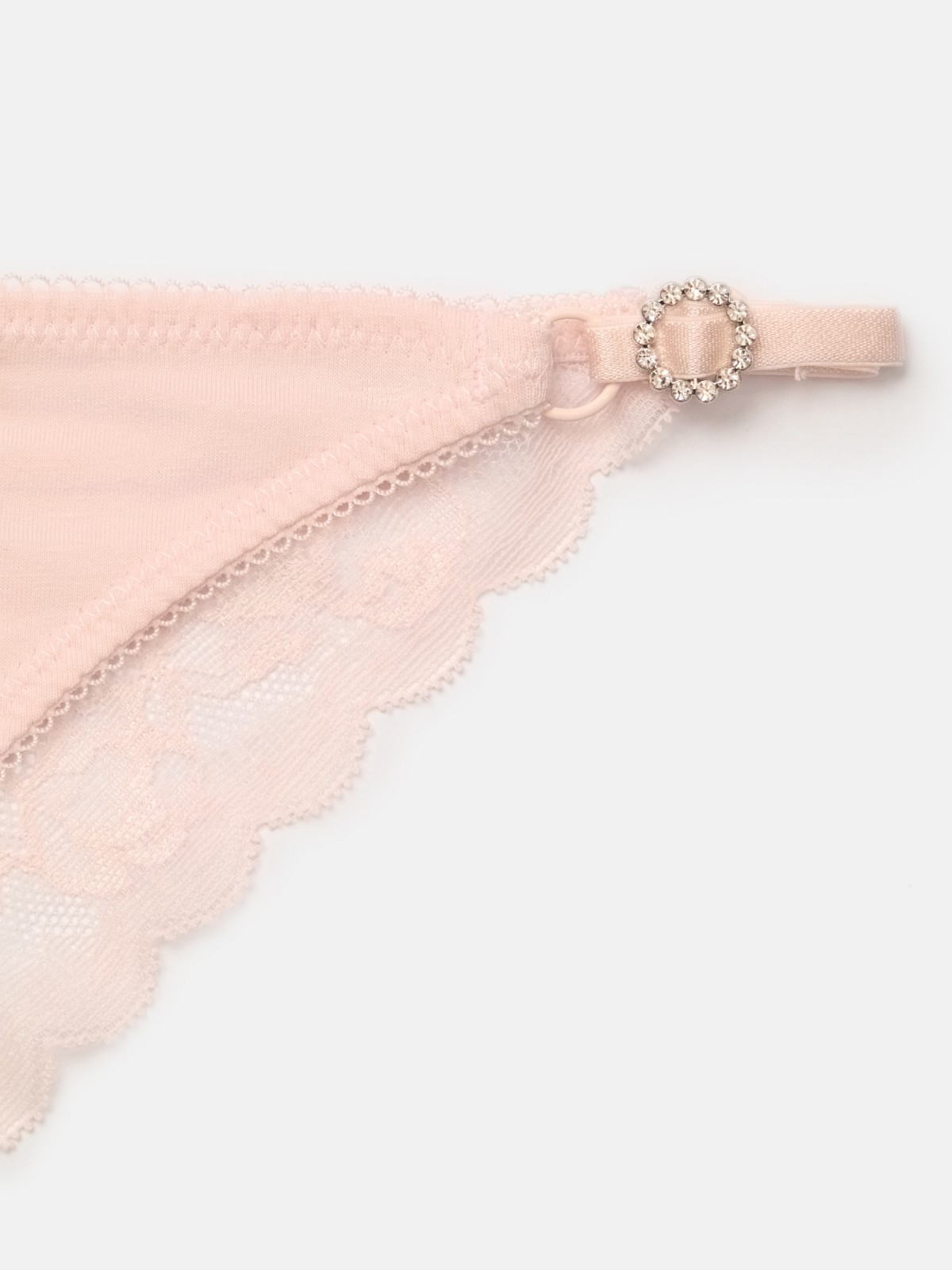 Трусы бразильяна с кружевом