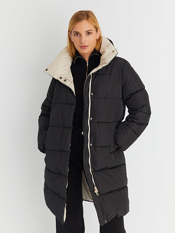 Тёплая стёганая куртка-пальто с высоким воротником